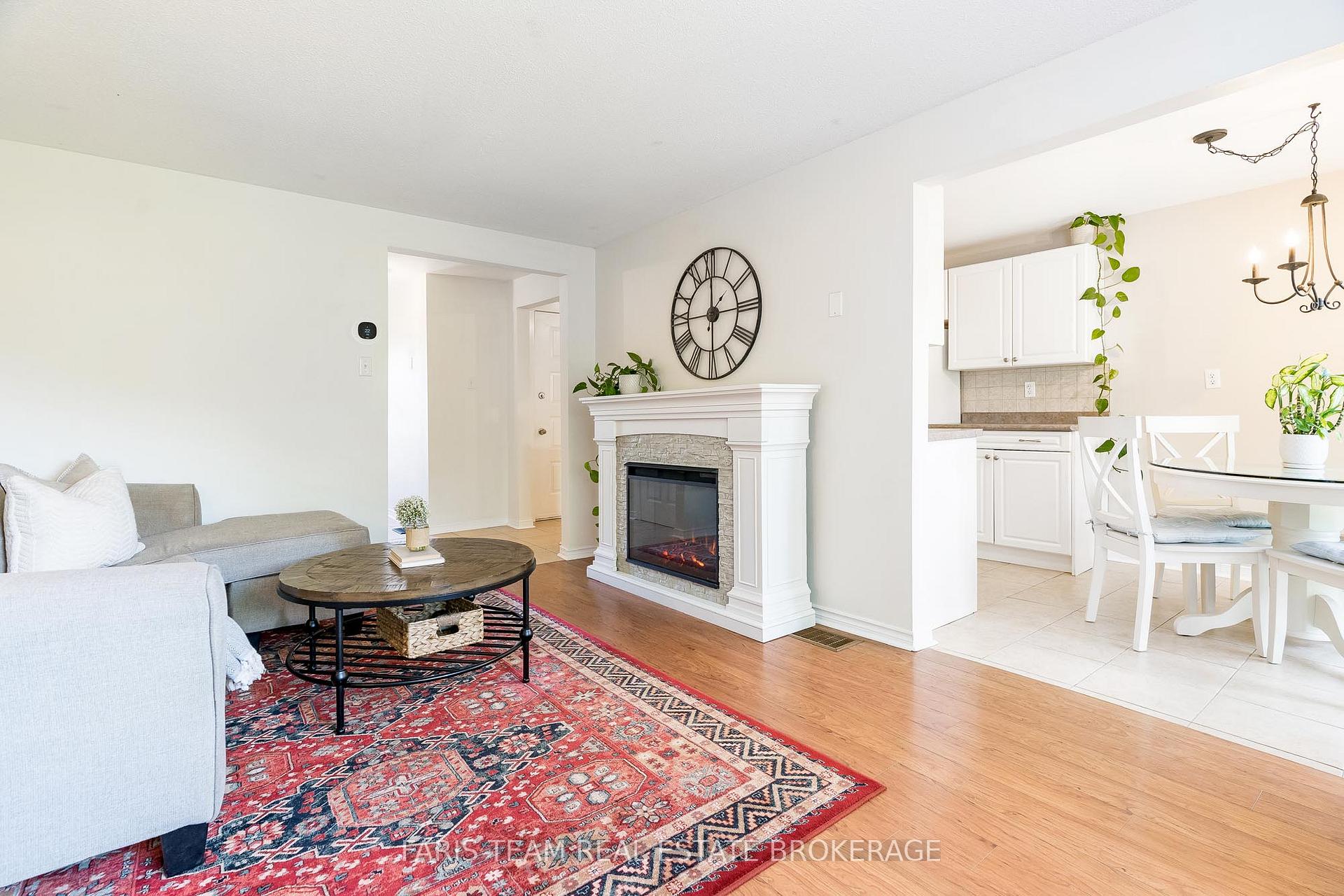 Photo 11 of 55 Barrett Crescent, Barrie, Letitia Heights — HOMEH
