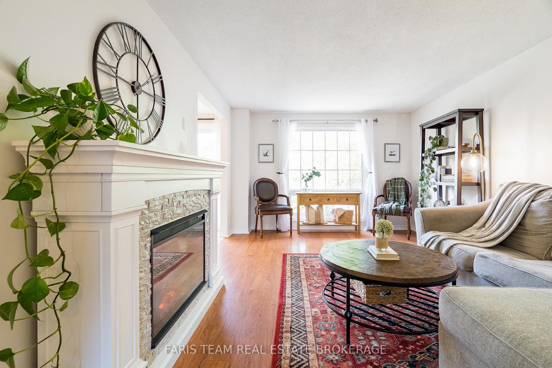 Photo 16 of 55 Barrett Crescent, Barrie, Letitia Heights — HOMEH