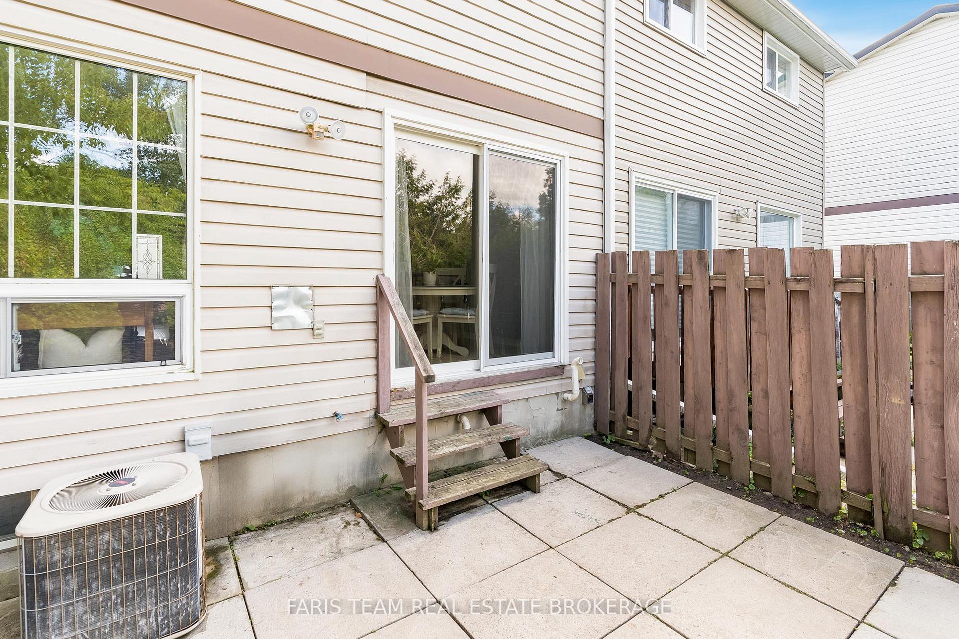 Photo 26 of 55 Barrett Crescent, Barrie, Letitia Heights — HOMEH