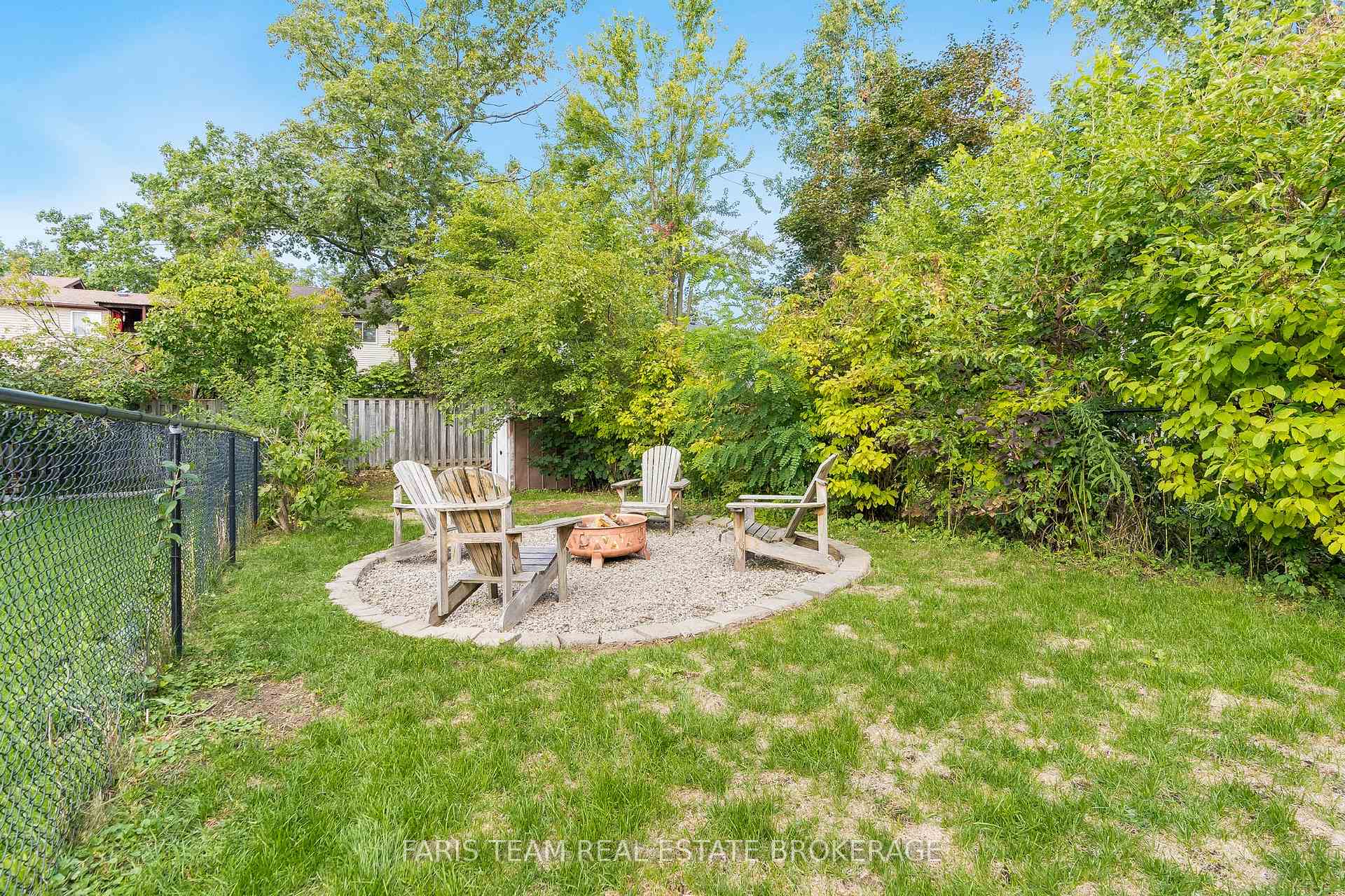 Photo 30 of 55 Barrett Crescent, Barrie, Letitia Heights — HOMEH