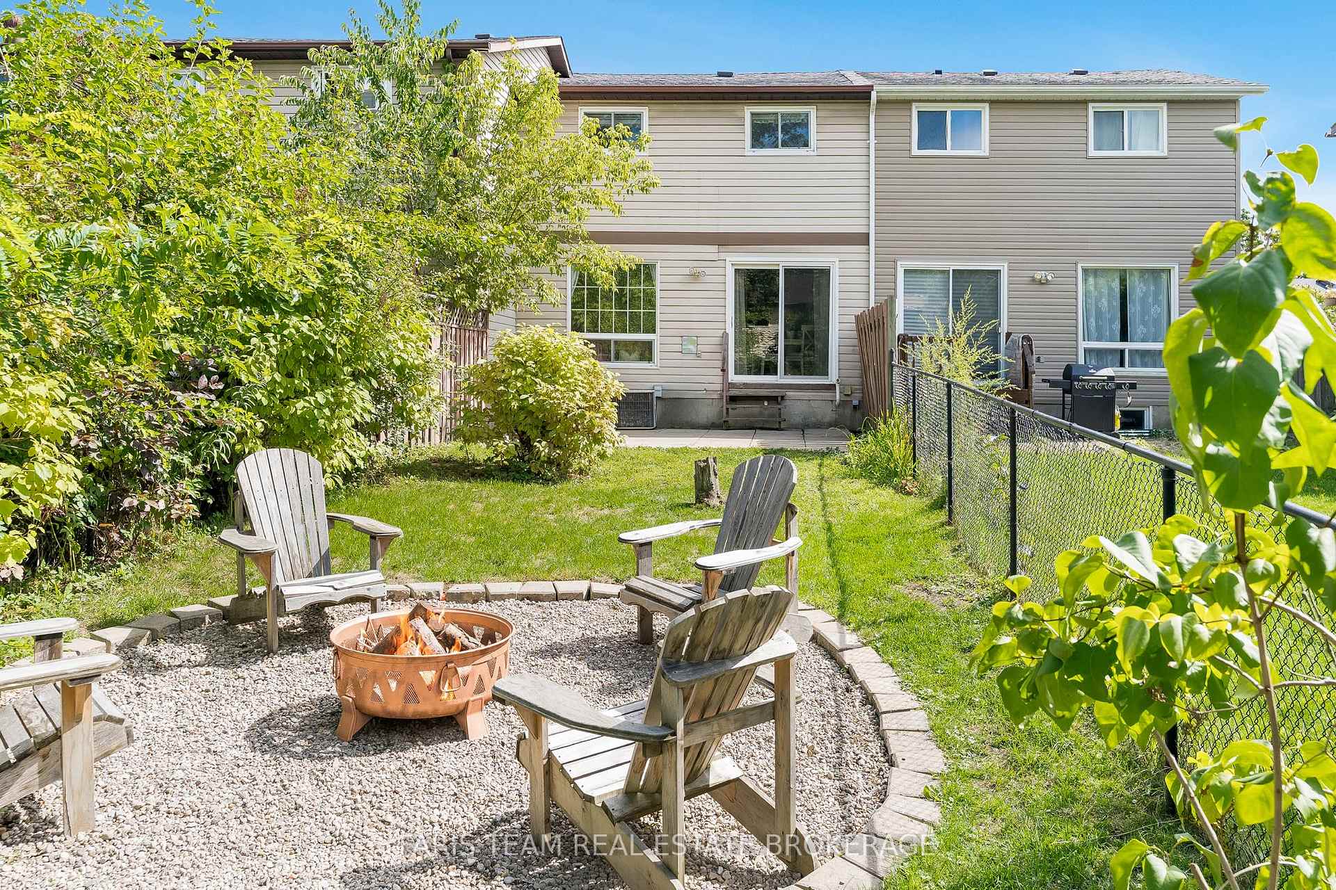 Photo 32 of 55 Barrett Crescent, Barrie, Letitia Heights — HOMEH