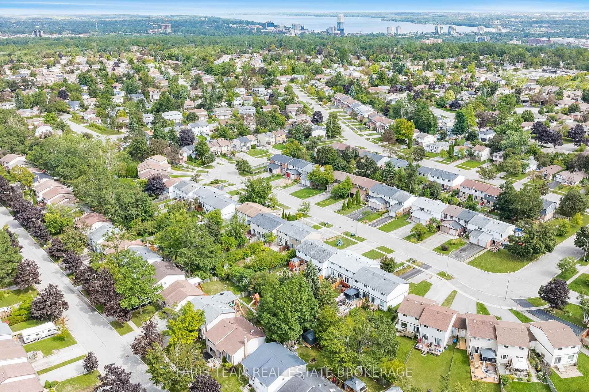 Photo 37 of 55 Barrett Crescent, Barrie, Letitia Heights — HOMEH