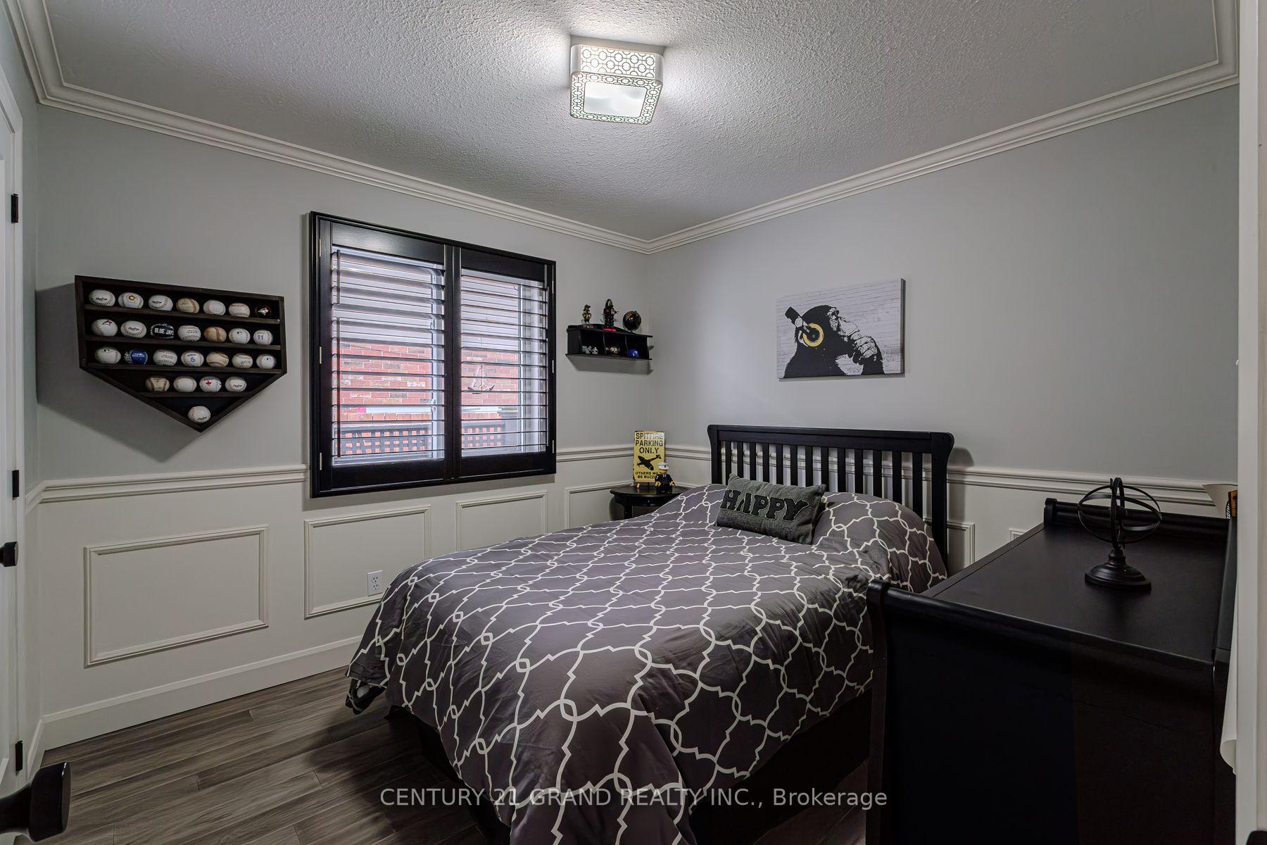 Photo 7 of 31 Irongate Drive, Brant, Paris — HOMEH