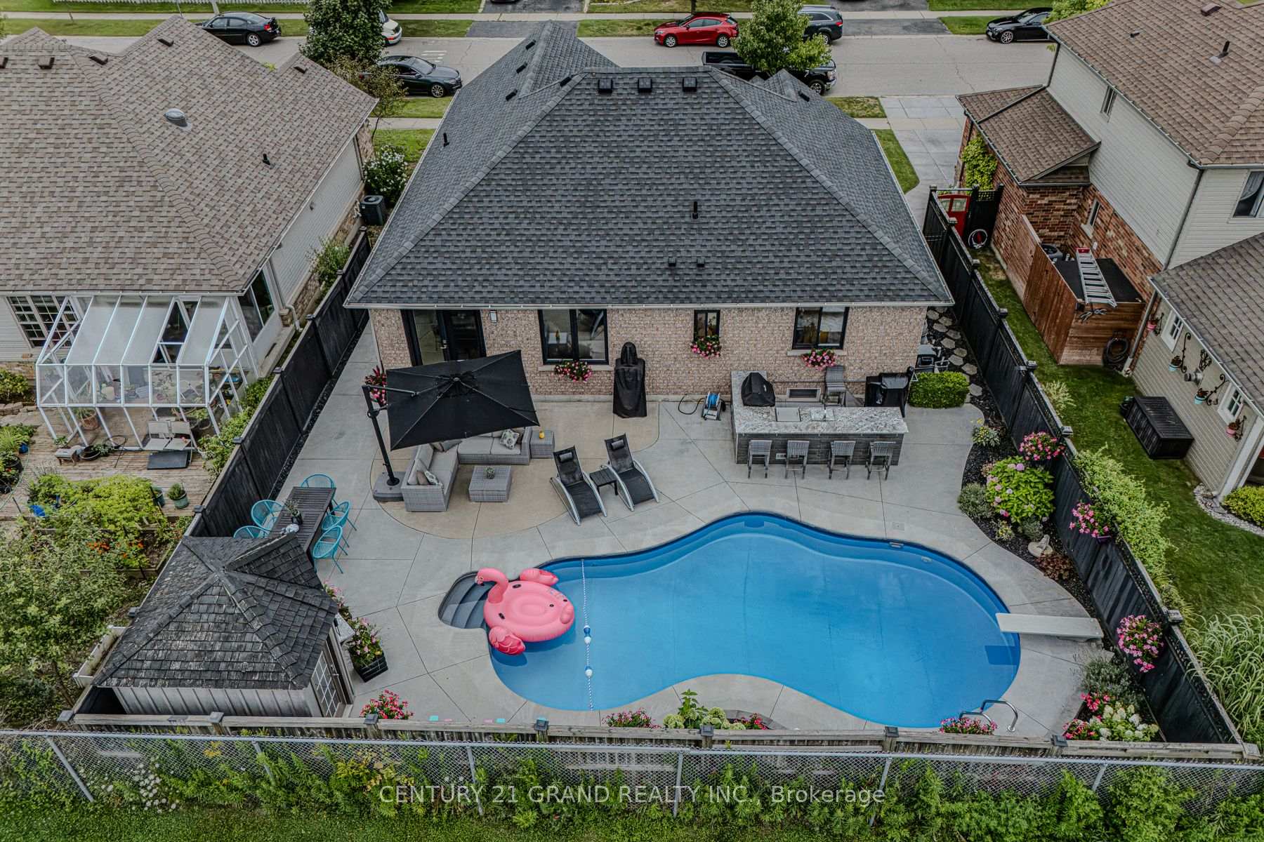 Photo 36 of 31 Irongate Drive, Brant, Paris — HOMEH