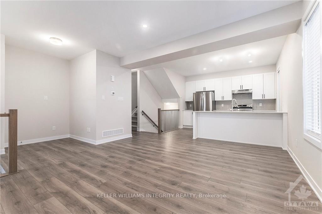 Photo 5 of 193 Beebalm Crescent, Ottawa, Barrhaven - Half Moon Bay — HOMEH