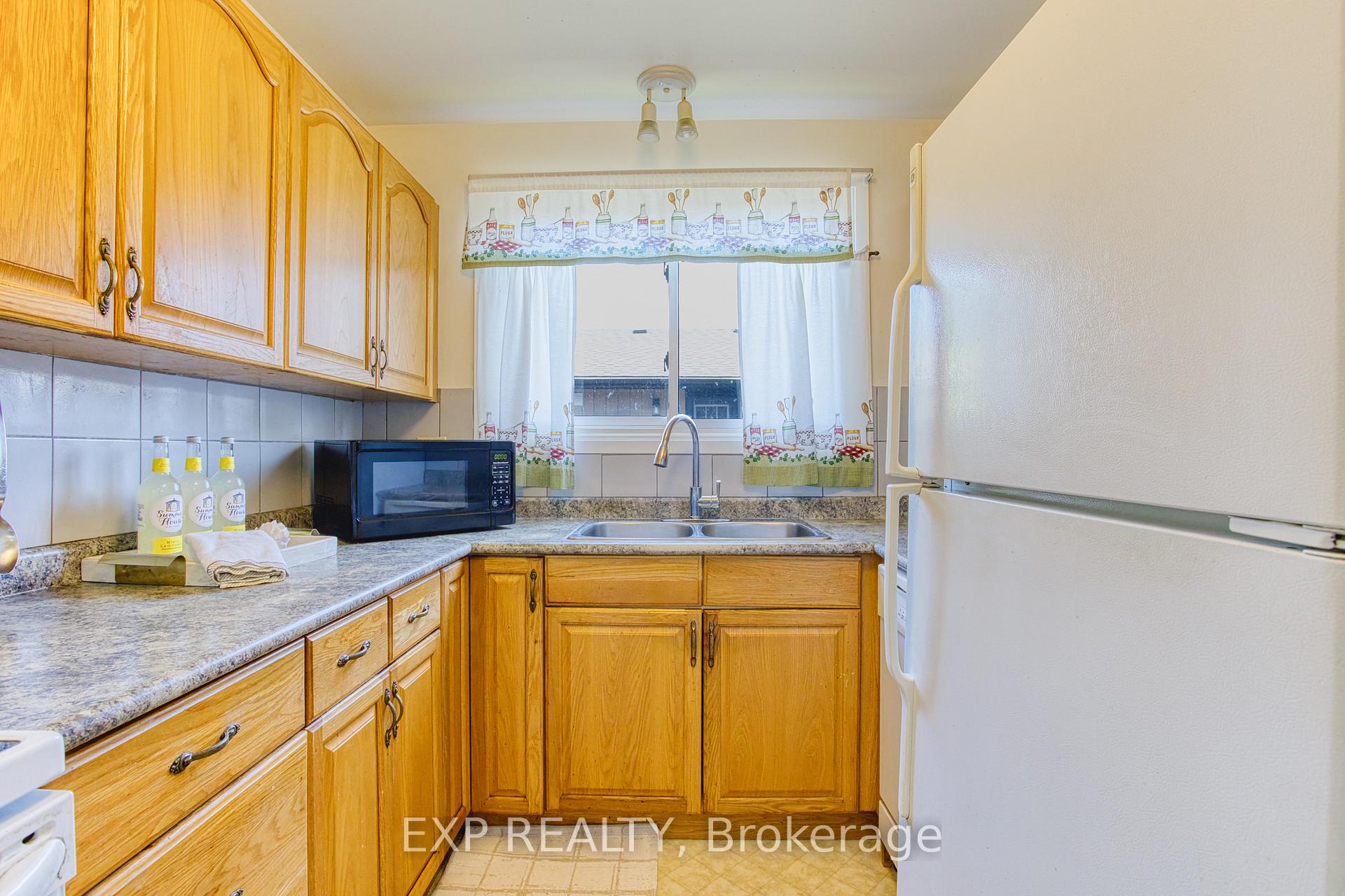 Photo 13 of 4 Cedar Glen, Grimsby, Grimsby West — HOMEH