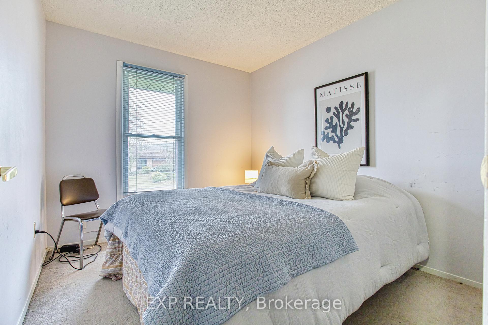 Photo 18 of 4 Cedar Glen, Grimsby, Grimsby West — HOMEH