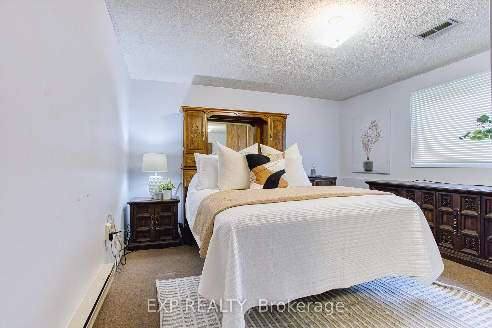 Photo 22 of 4 Cedar Glen, Grimsby, Grimsby West — HOMEH
