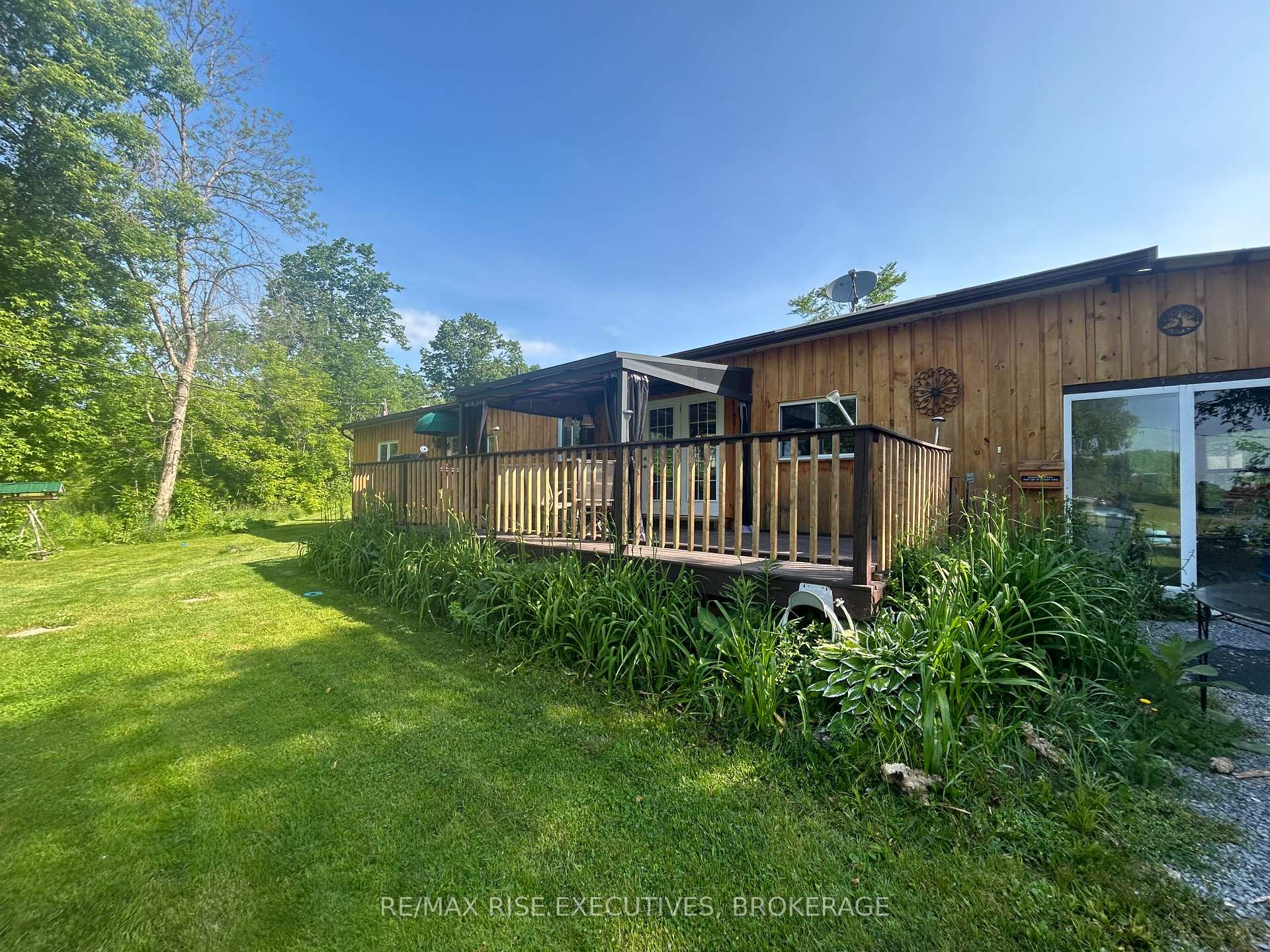 Photo 2 of 5121 Wilmer Road, Frontenac, Frontenac South — HOMEH