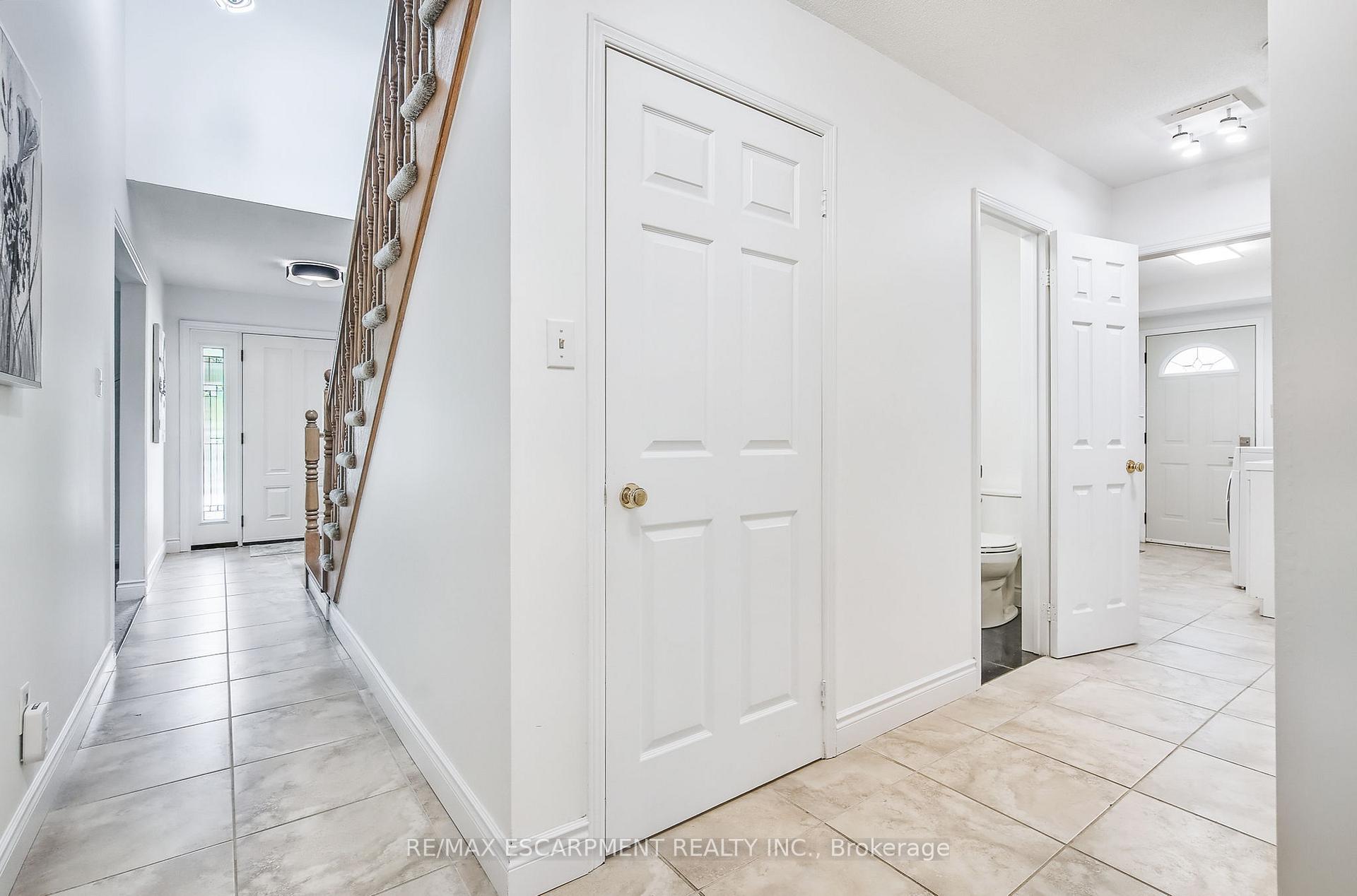 Photo 17 of 2174 Bader Crescent, Burlington, Brant Hills — HOMEH