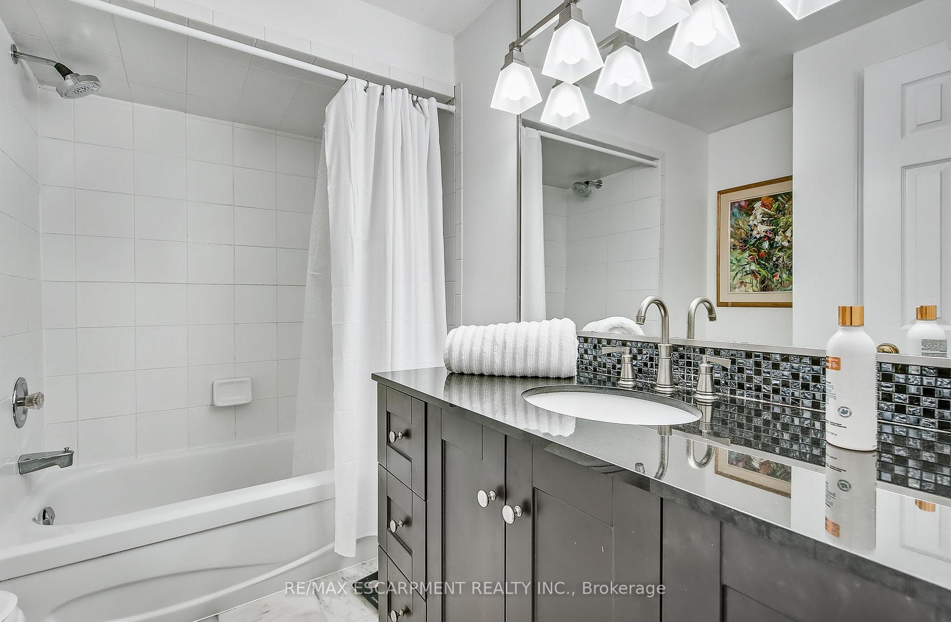 Photo 26 of 2174 Bader Crescent, Burlington, Brant Hills — HOMEH