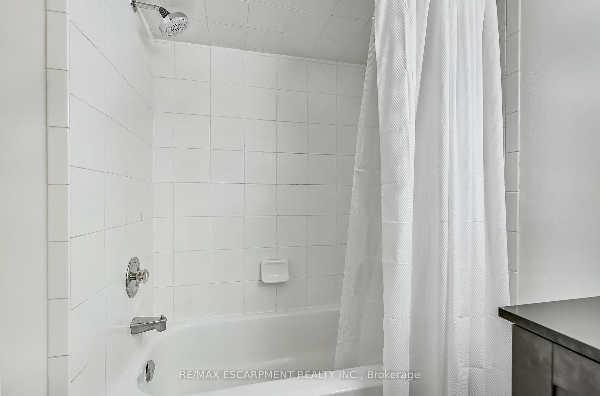 Photo 27 of 2174 Bader Crescent, Burlington, Brant Hills — HOMEH