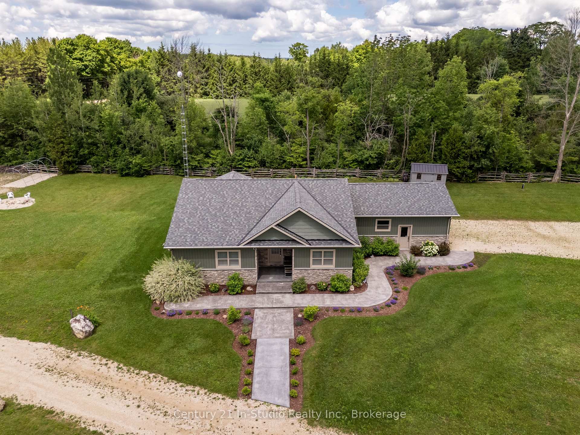 Photo 1 of 734591 West Back Line, Grey Highlands — HOMEH