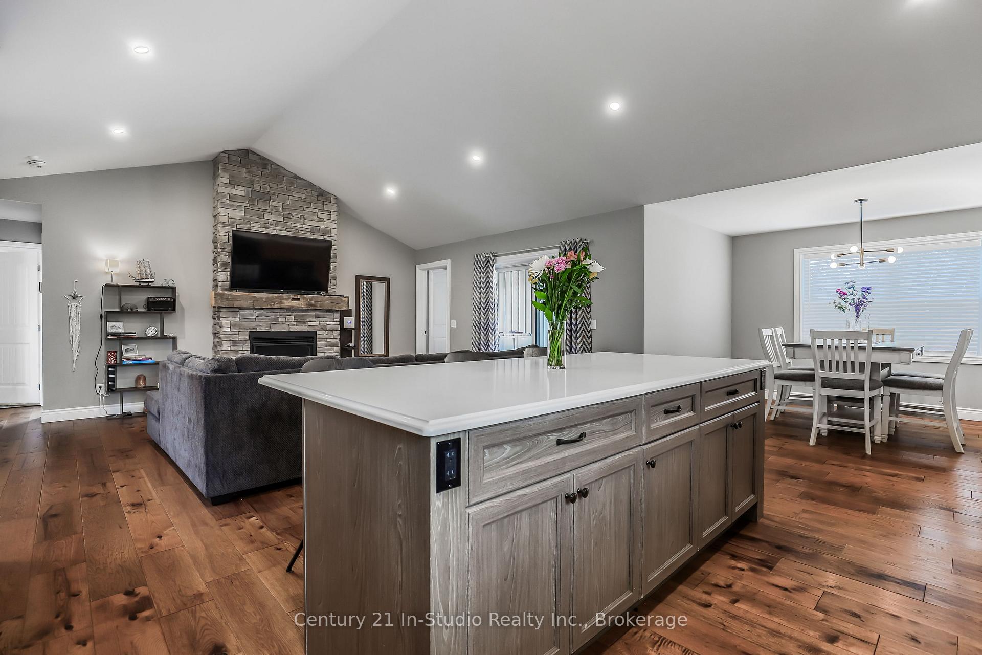 Photo 20 of 734591 West Back Line, Grey Highlands — HOMEH