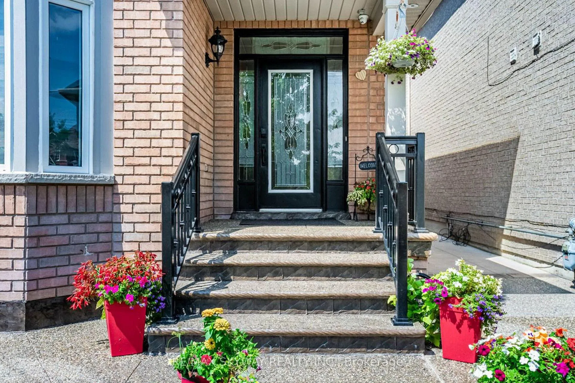 Photo 3 of 15 Borneo Crescent, Brampton, Sandringham-Wellington — HOMEH