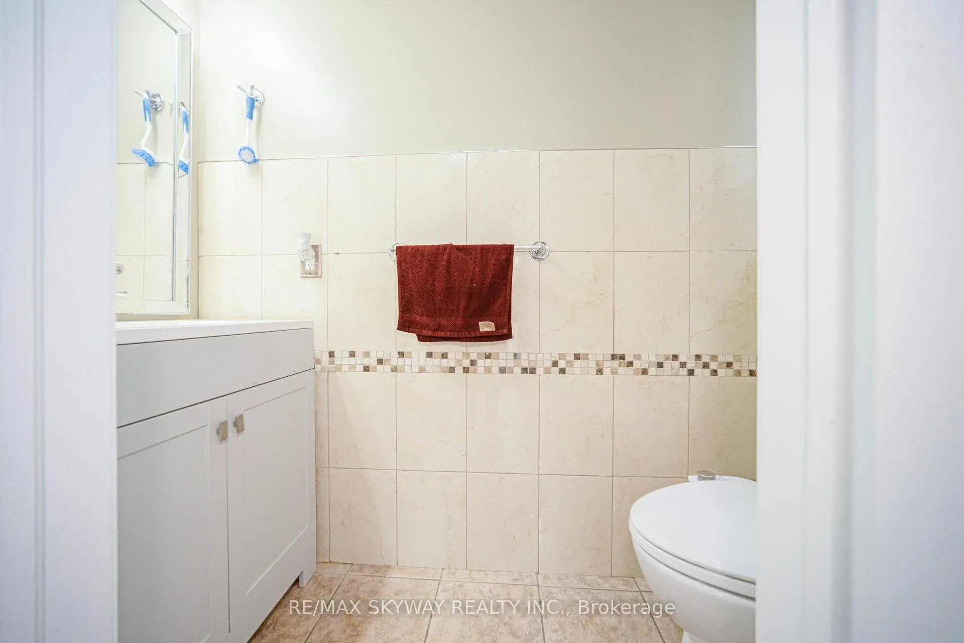 Photo 6 of 15 Borneo Crescent, Brampton, Sandringham-Wellington — HOMEH