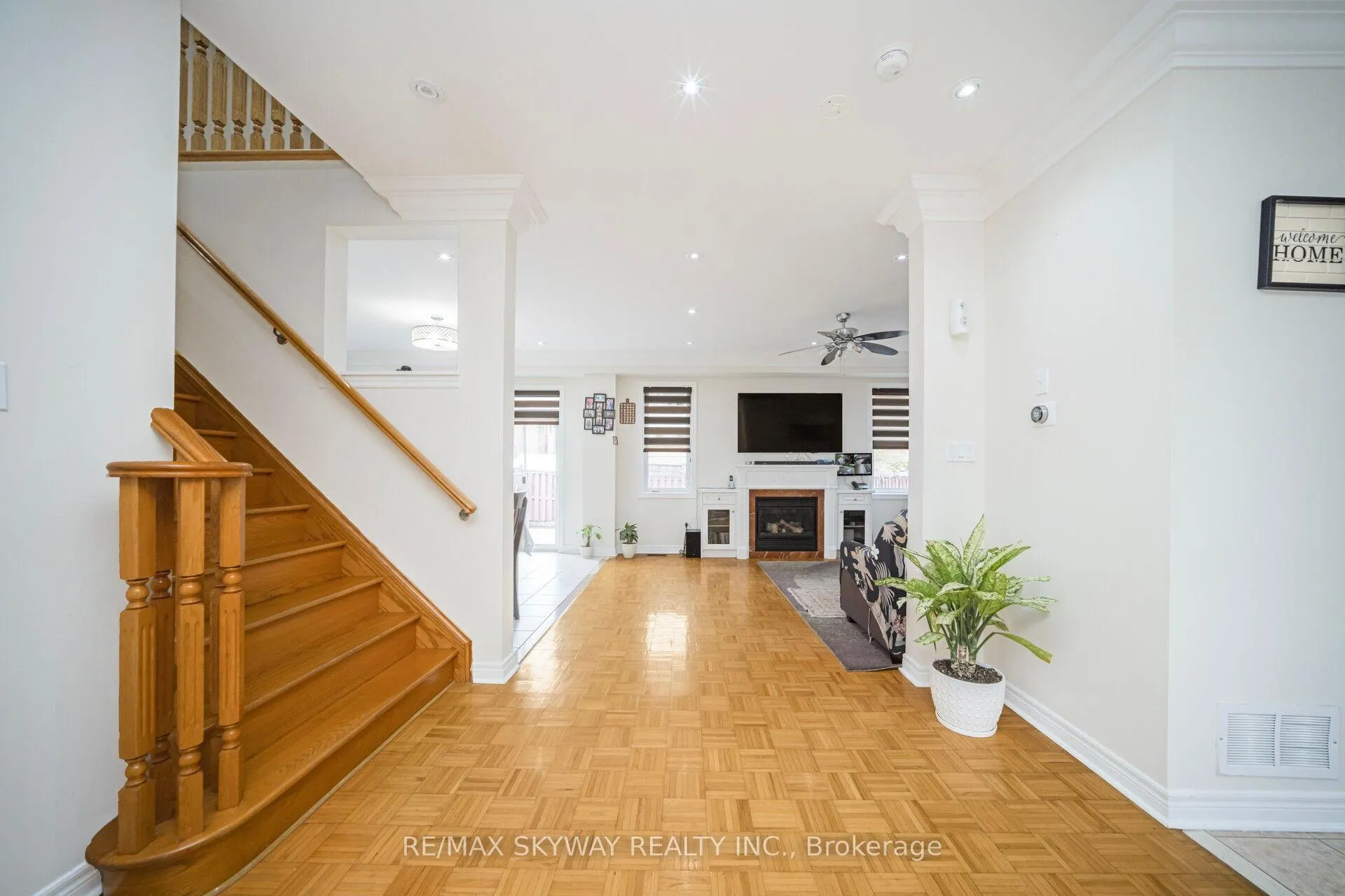 Photo 11 of 15 Borneo Crescent, Brampton, Sandringham-Wellington — HOMEH