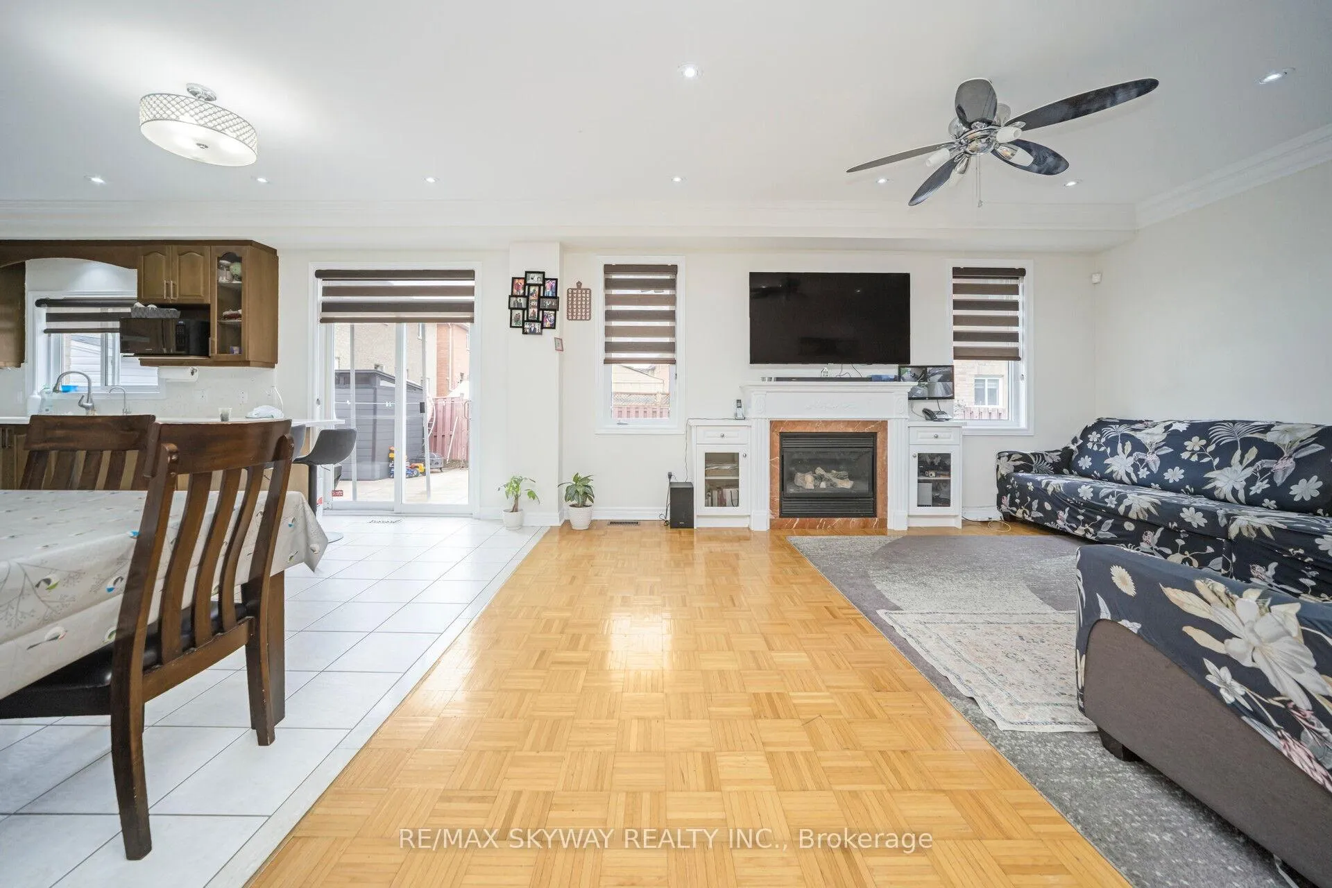 Photo 12 of 15 Borneo Crescent, Brampton, Sandringham-Wellington — HOMEH