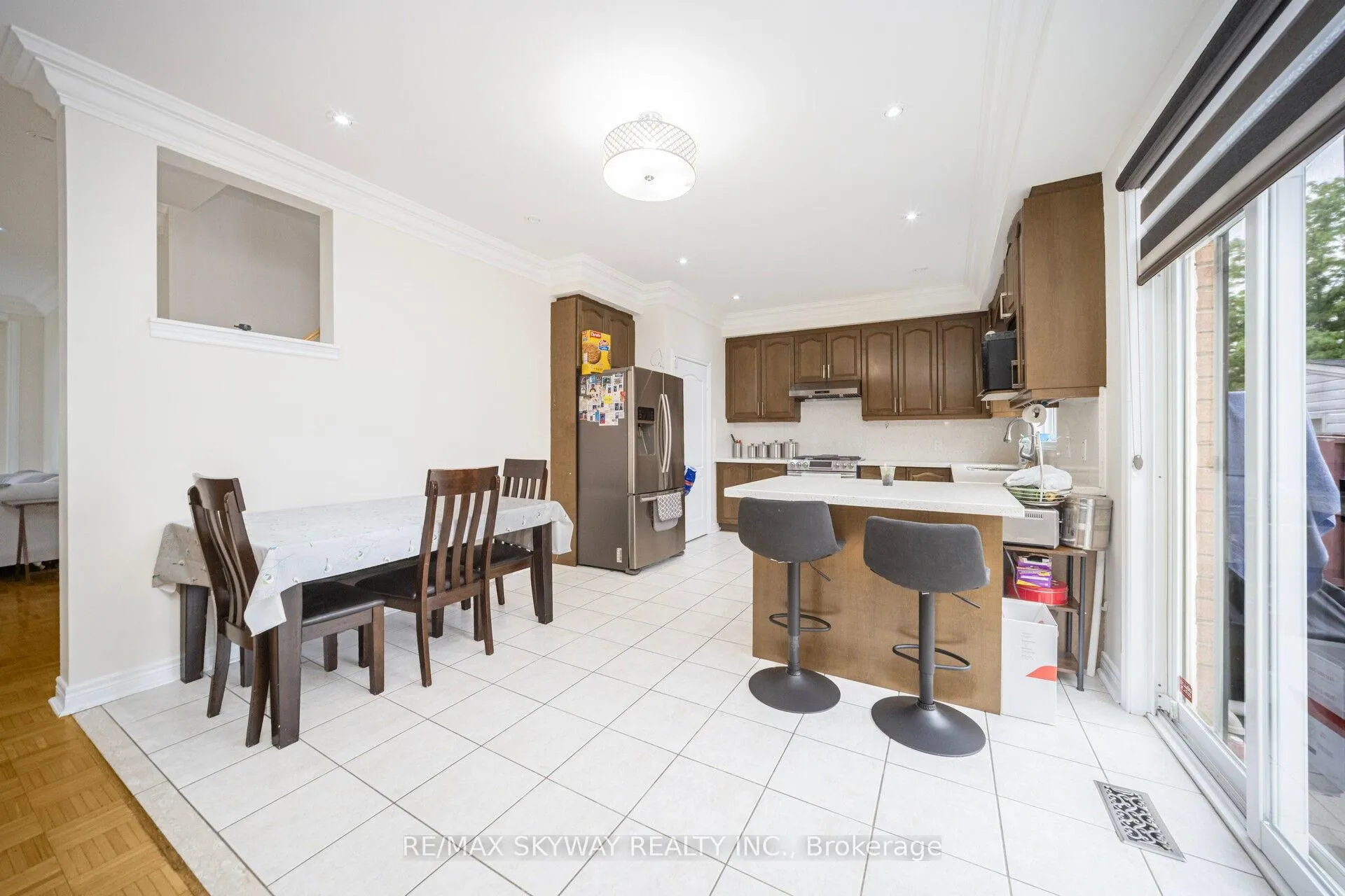 Photo 18 of 15 Borneo Crescent, Brampton, Sandringham-Wellington — HOMEH