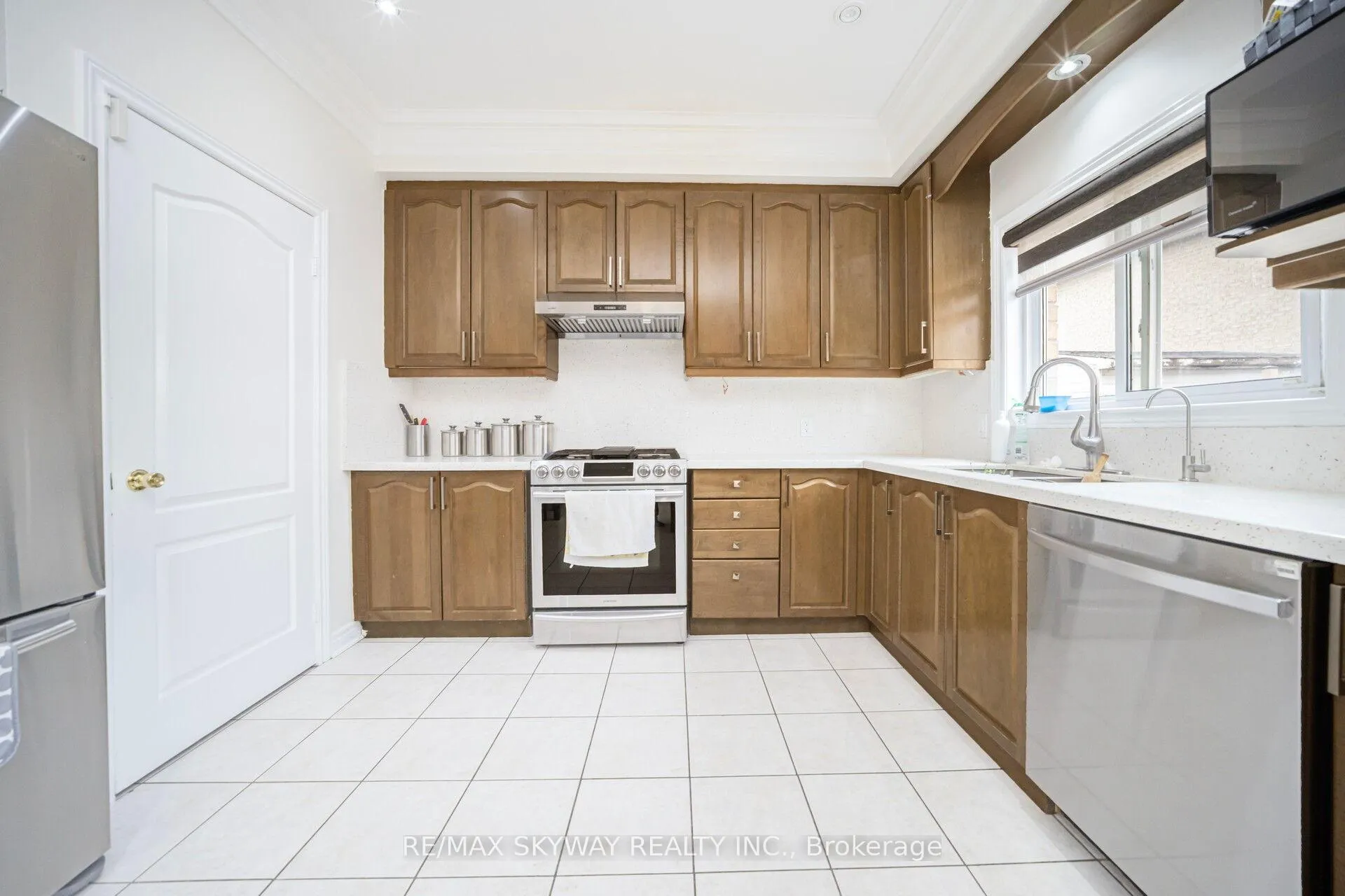 Photo 20 of 15 Borneo Crescent, Brampton, Sandringham-Wellington — HOMEH