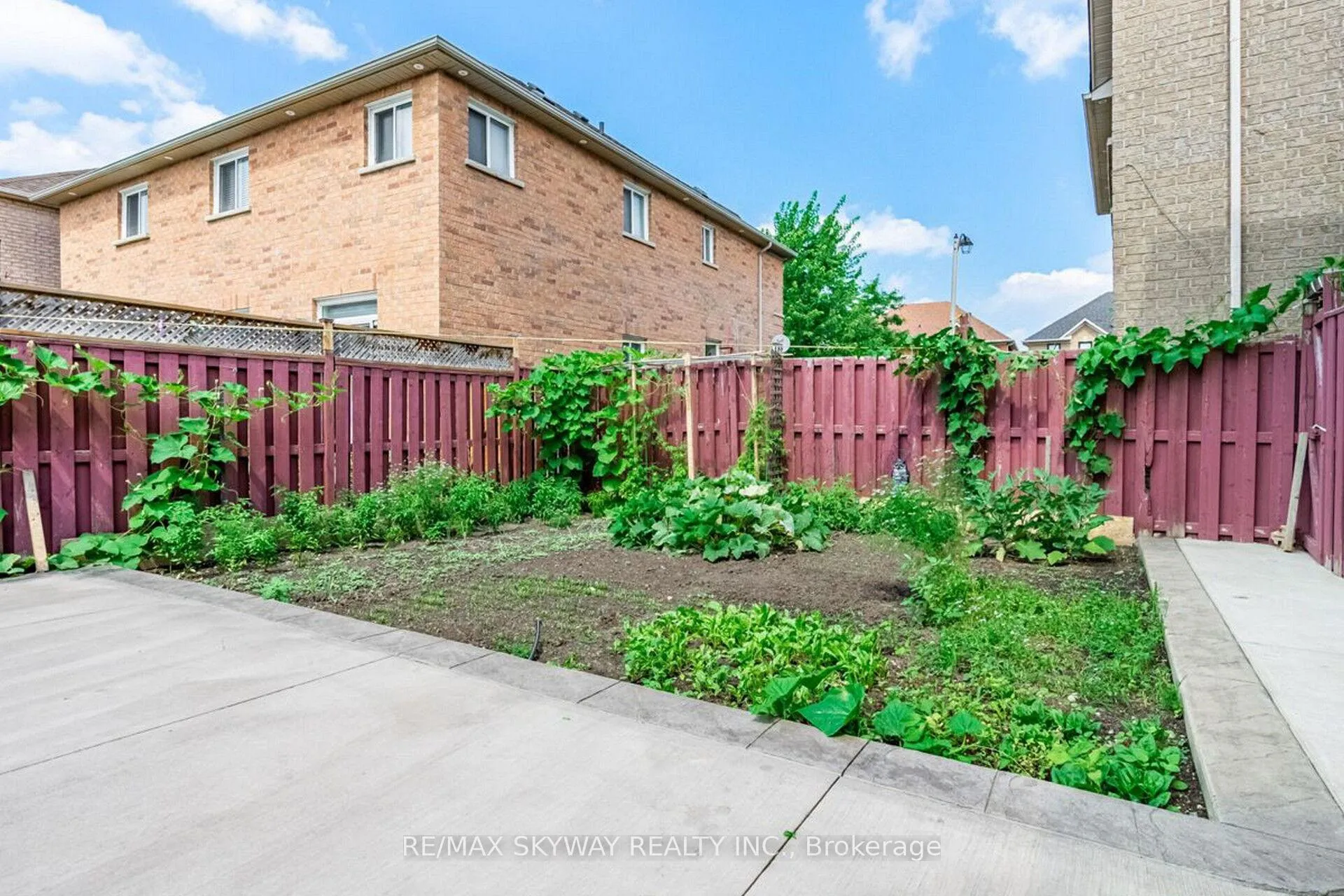 Photo 45 of 15 Borneo Crescent, Brampton, Sandringham-Wellington — HOMEH