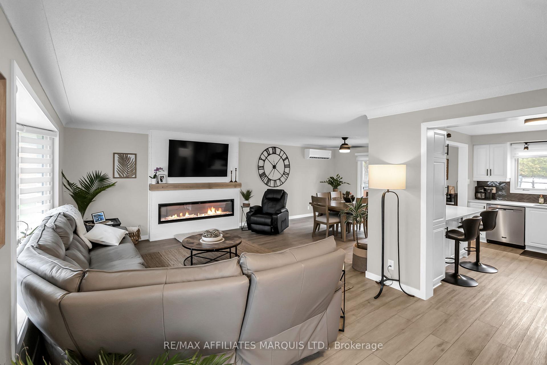 Photo 4 of 33 Monaco Crescent, Cornwall — HOMEH
