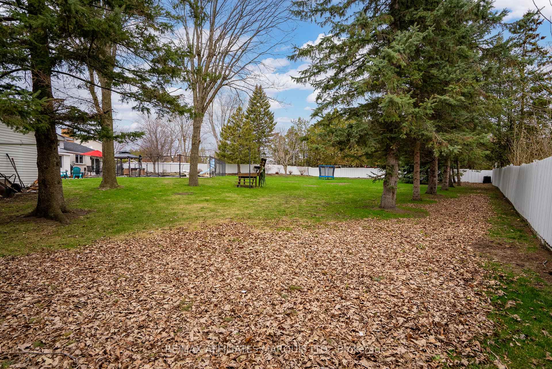 Photo 34 of 33 Monaco Crescent, Cornwall — HOMEH