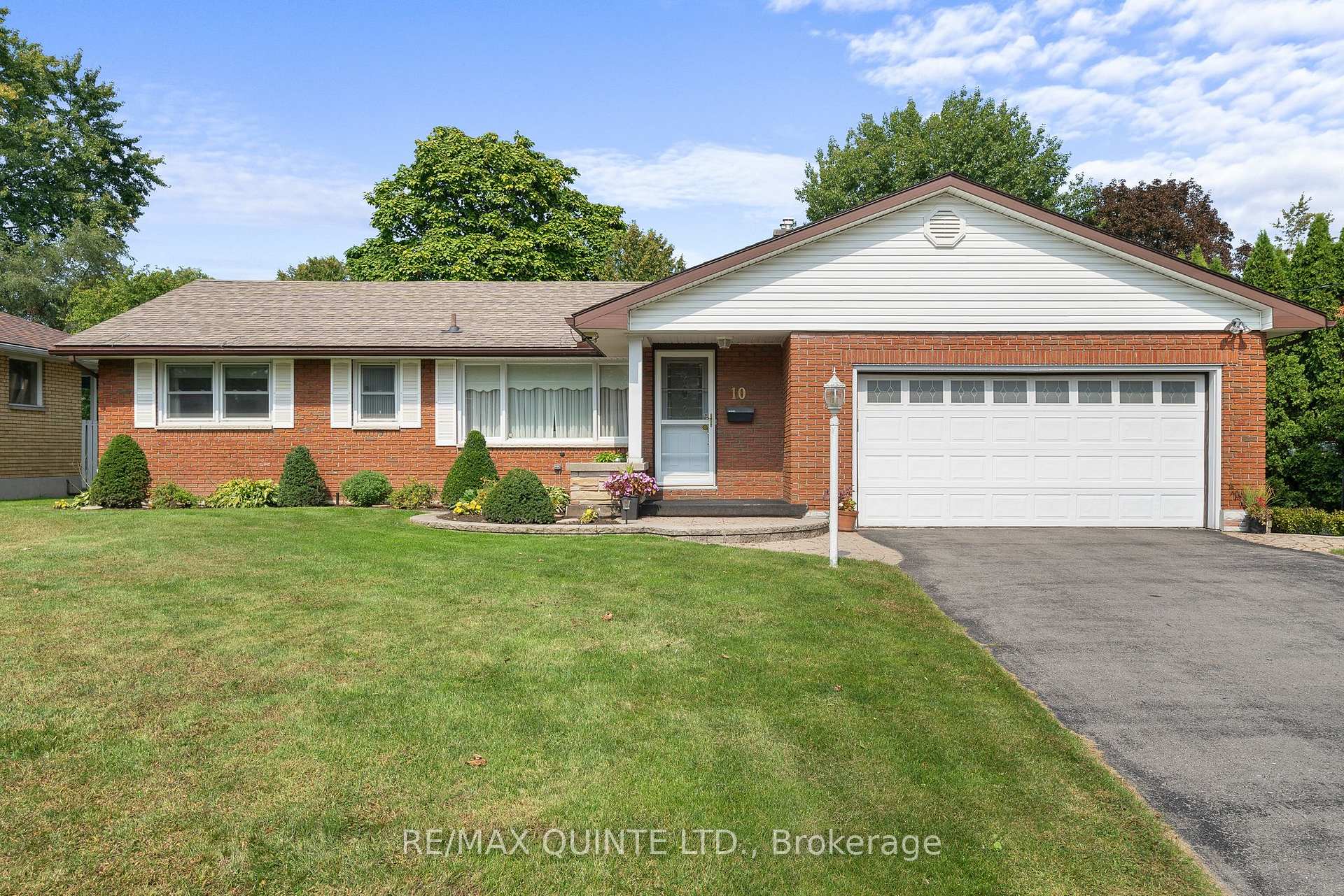 Photo 1 of 10 Sunset Drive, Belleville, Belleville Ward — HOMEH