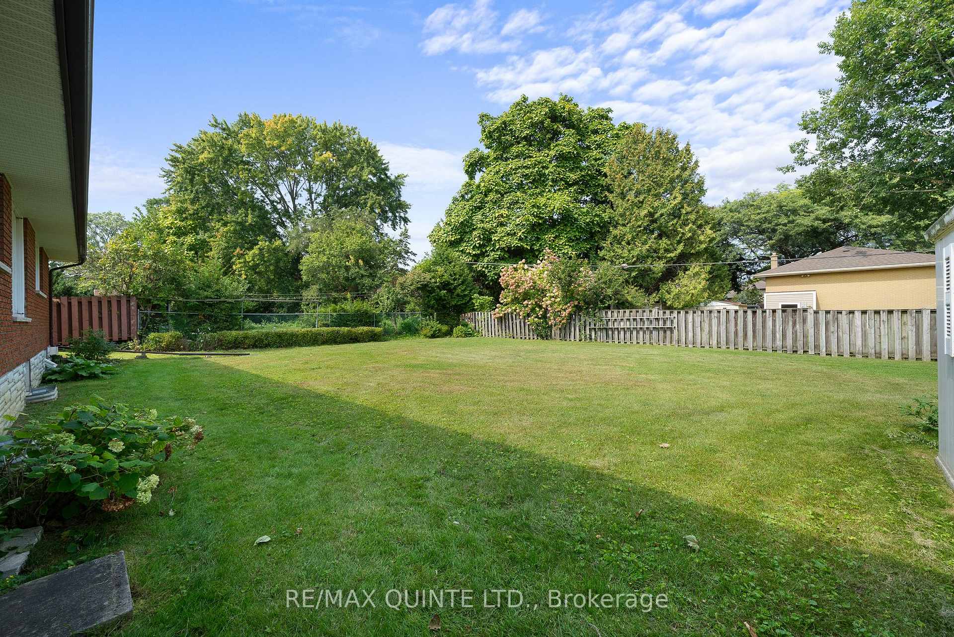Photo 41 of 10 Sunset Drive, Belleville, Belleville Ward — HOMEH