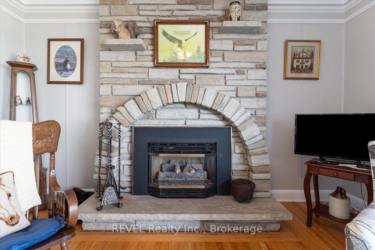 Photo 9 of 20 Lakeside Drive, Grimsby, Grimsby Beach — HOMEH