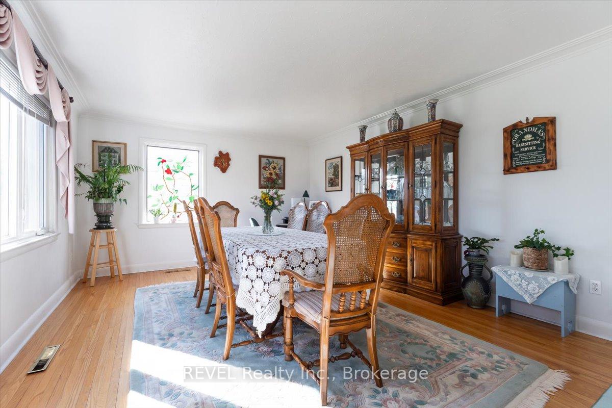 Photo 17 of 20 Lakeside Drive, Grimsby, Grimsby Beach — HOMEH