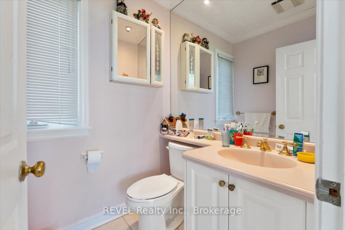 Photo 19 of 20 Lakeside Drive, Grimsby, Grimsby Beach — HOMEH