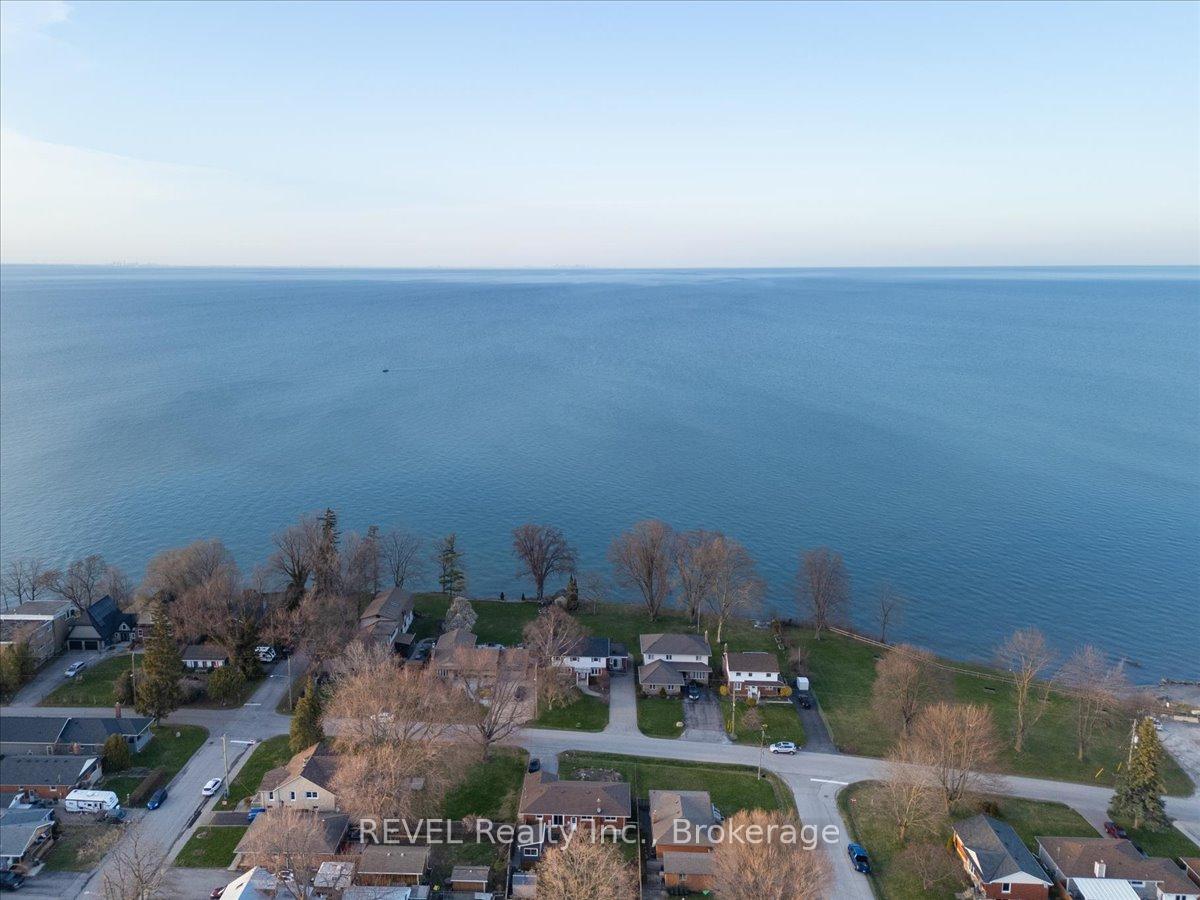 Photo 43 of 20 Lakeside Drive, Grimsby, Grimsby Beach — HOMEH