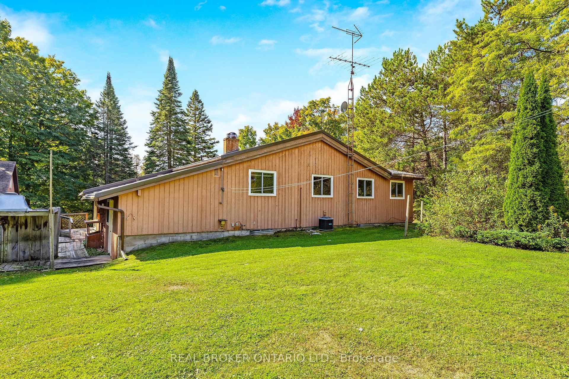Photo 32 of 5807 Sixth Line, Erin, Rural Erin — HOMEH