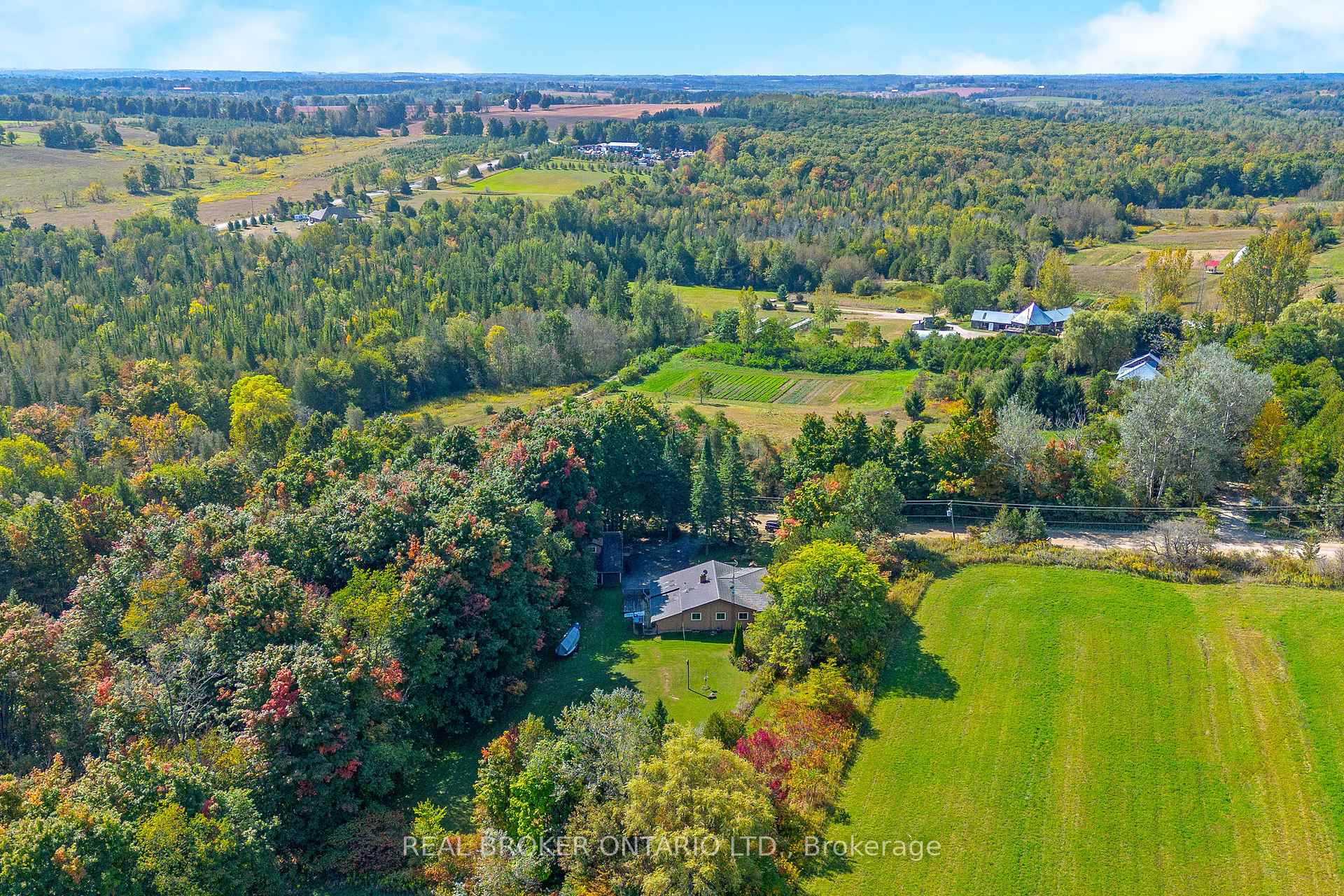 Photo 39 of 5807 Sixth Line, Erin, Rural Erin — HOMEH
