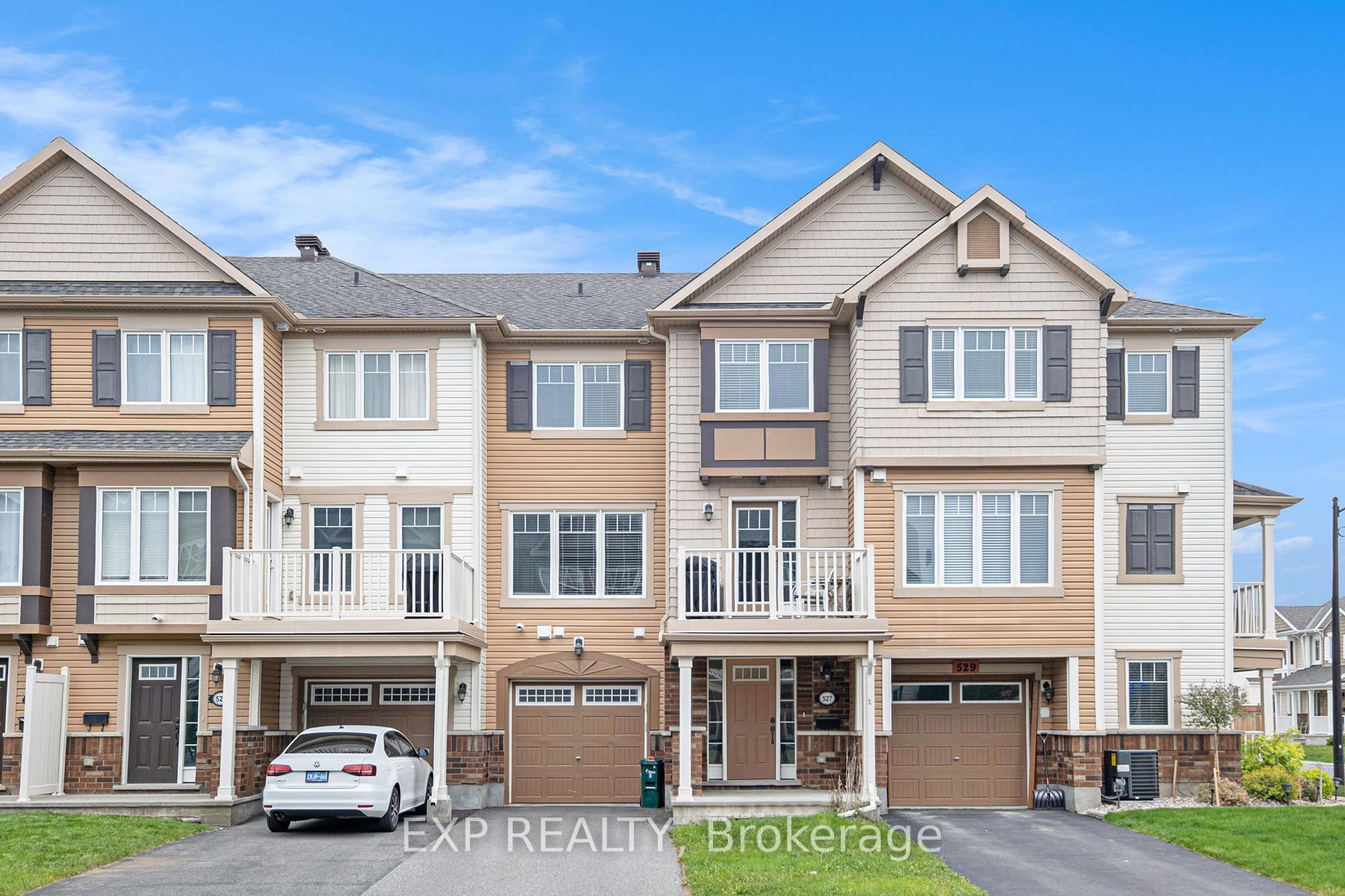 Photo 2 of 527 Snow Goose Street, Ottawa, Barrhaven - Half Moon Bay — HOMEH