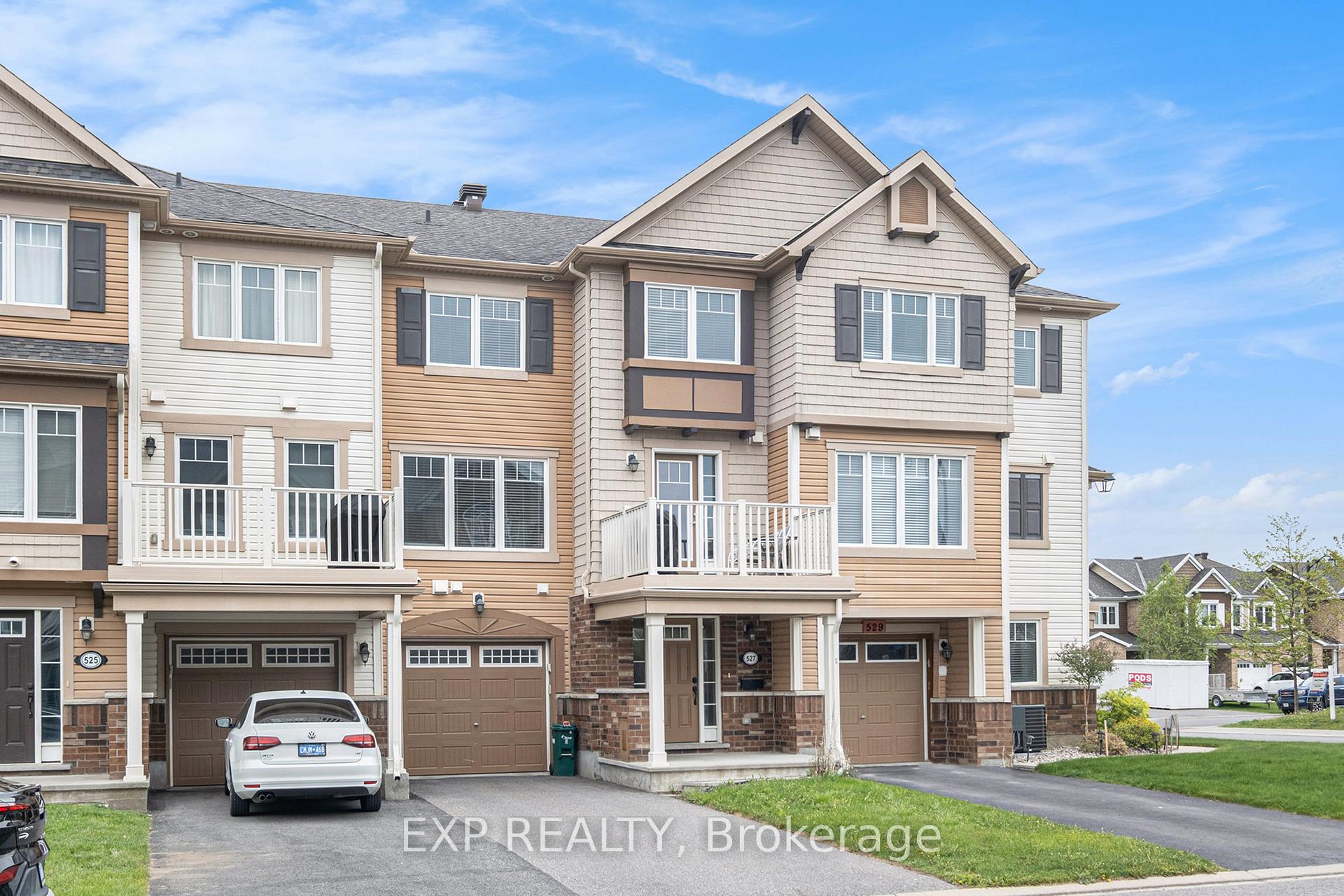 Photo 3 of 527 Snow Goose Street, Ottawa, Barrhaven - Half Moon Bay — HOMEH