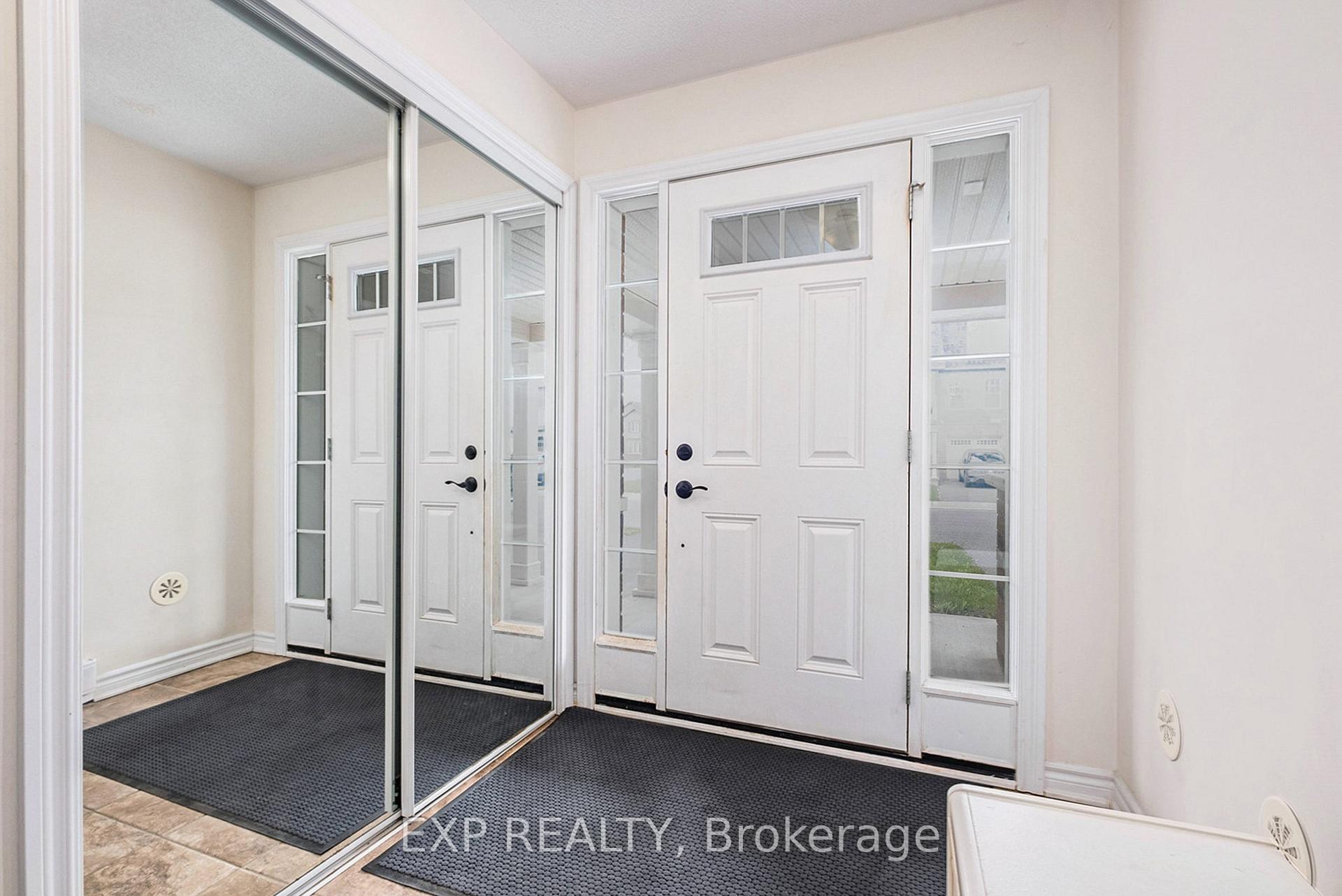 Photo 5 of 527 Snow Goose Street, Ottawa, Barrhaven - Half Moon Bay — HOMEH