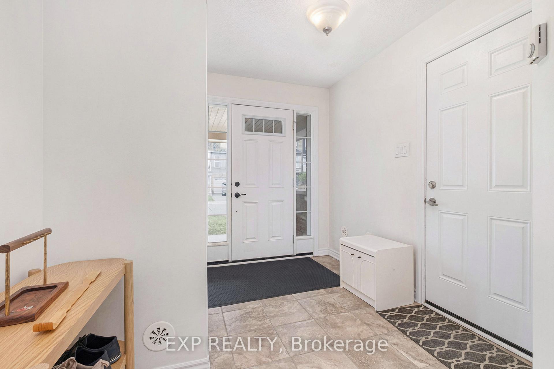 Photo 6 of 527 Snow Goose Street, Ottawa, Barrhaven - Half Moon Bay — HOMEH