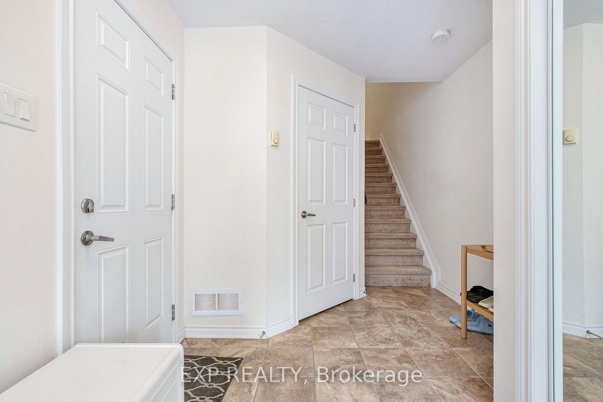 Photo 7 of 527 Snow Goose Street, Ottawa, Barrhaven - Half Moon Bay — HOMEH