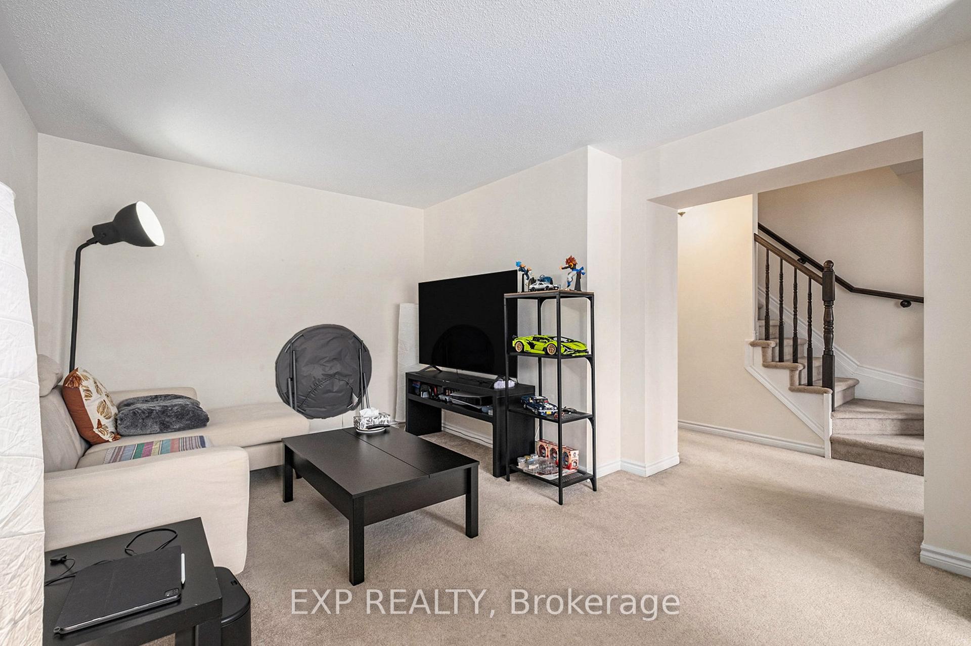 Photo 10 of 527 Snow Goose Street, Ottawa, Barrhaven - Half Moon Bay — HOMEH