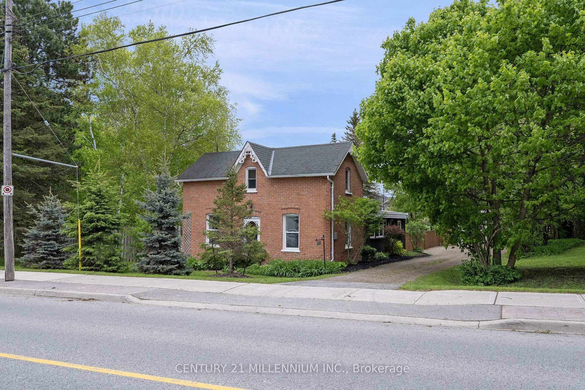 Front of 1551 Queen Street E