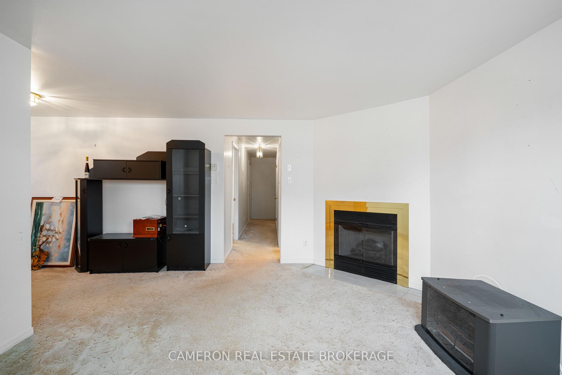 Photo 17 of 2318 Emily Crescent, Cornwall — HOMEH