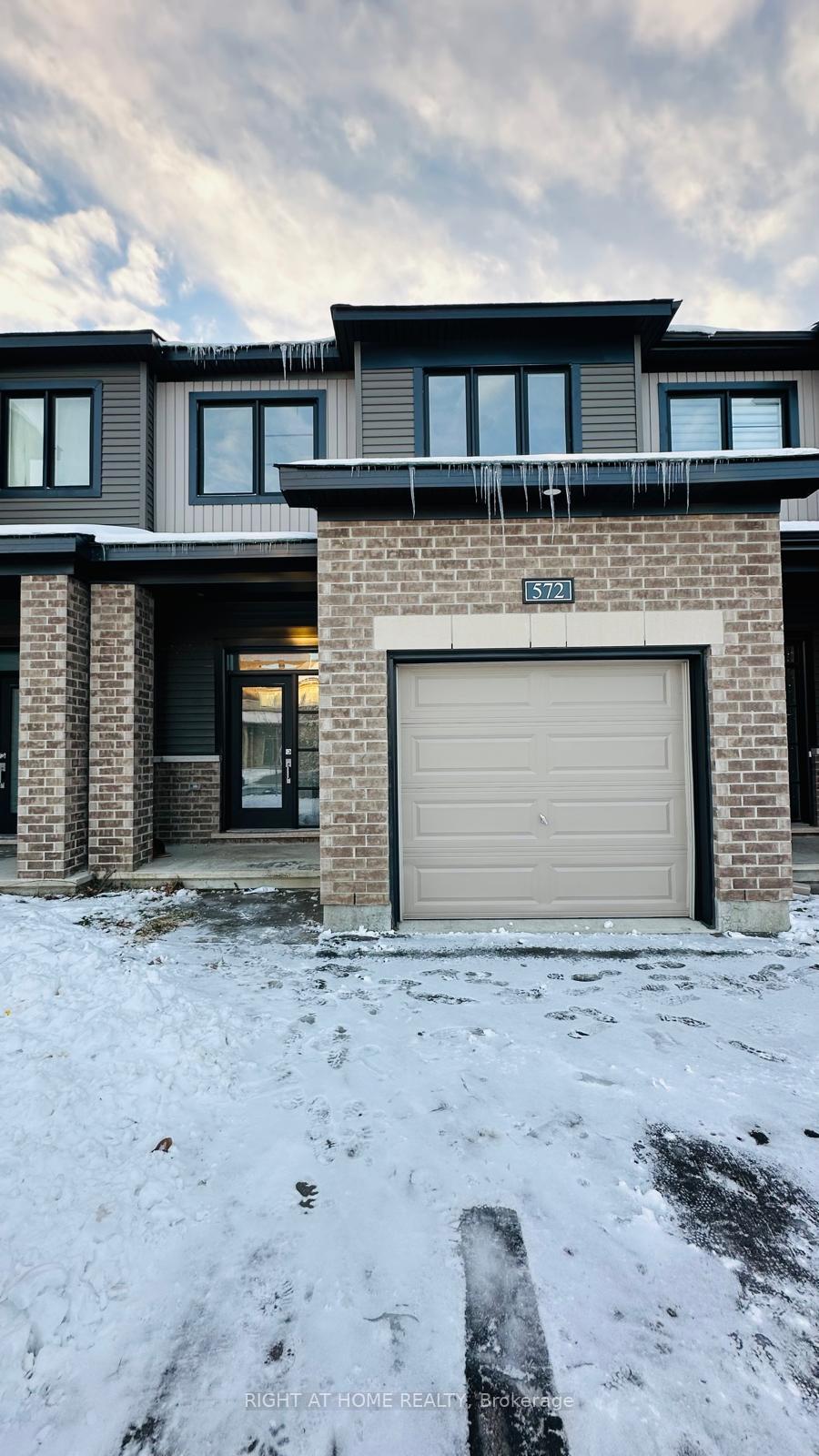 Photo 1 of 572 Lilith Street, Ottawa, Barrhaven - Heritage Park — HOMEH
