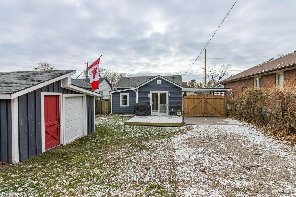 Photo 18 of 8 Queen Street, Brant — HOMEH