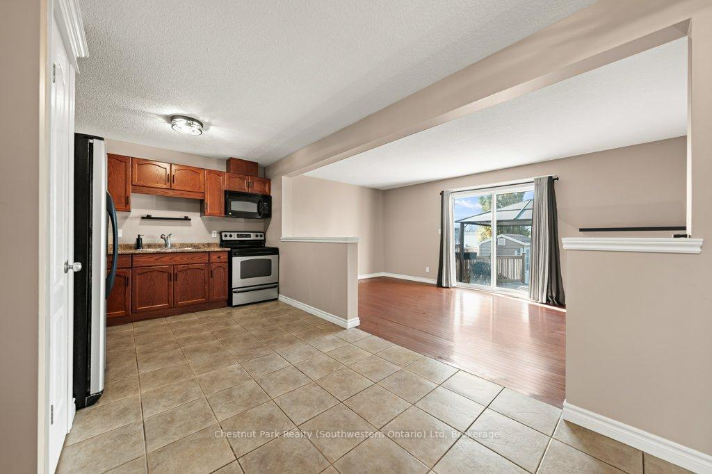 Photo 6 of 274 Severn Drive, Guelph, Grange Road — HOMEH