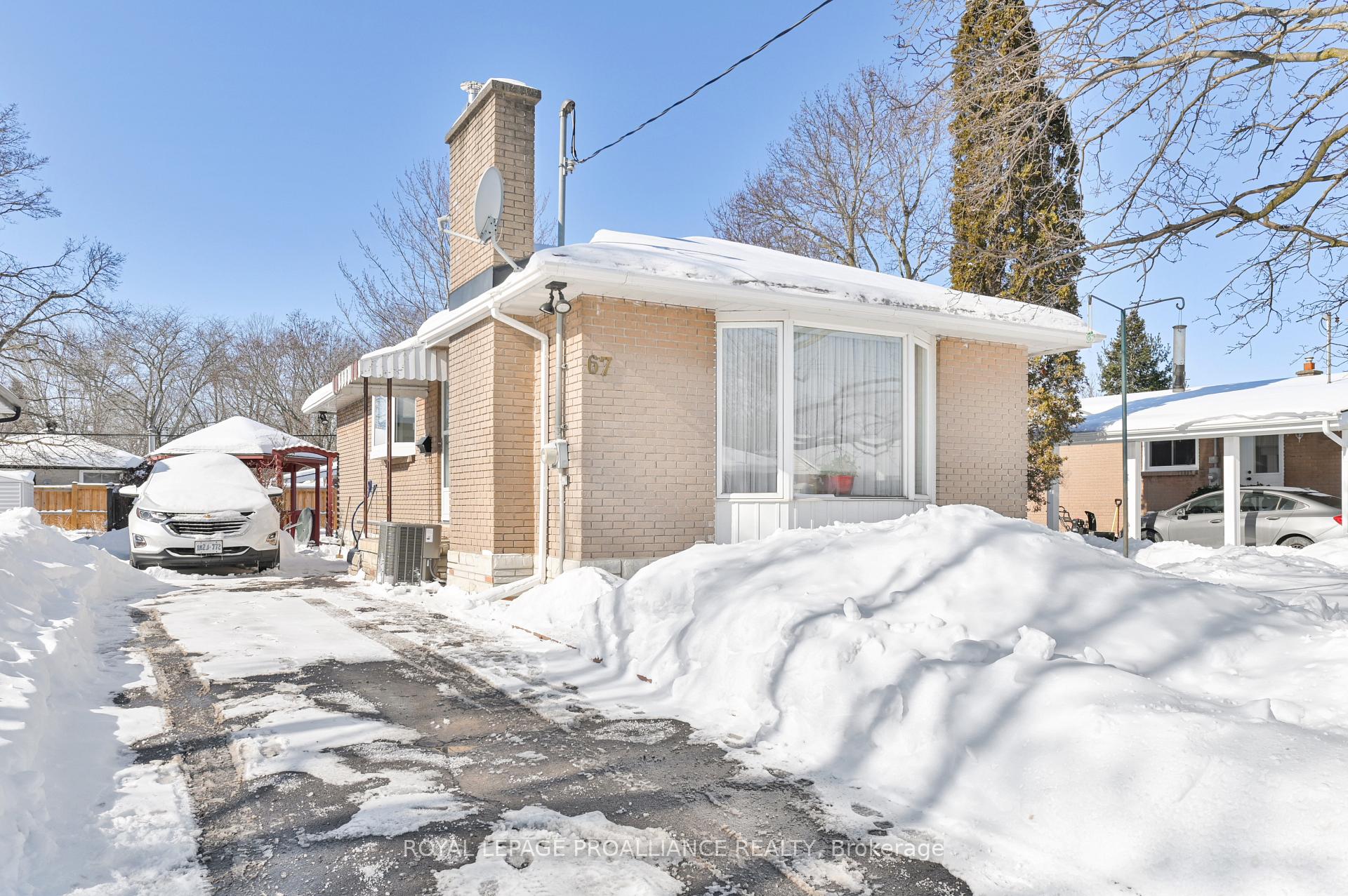 Photo 1 of 67 Elizabeth Crescent, Belleville, Belleville Ward — HOMEH