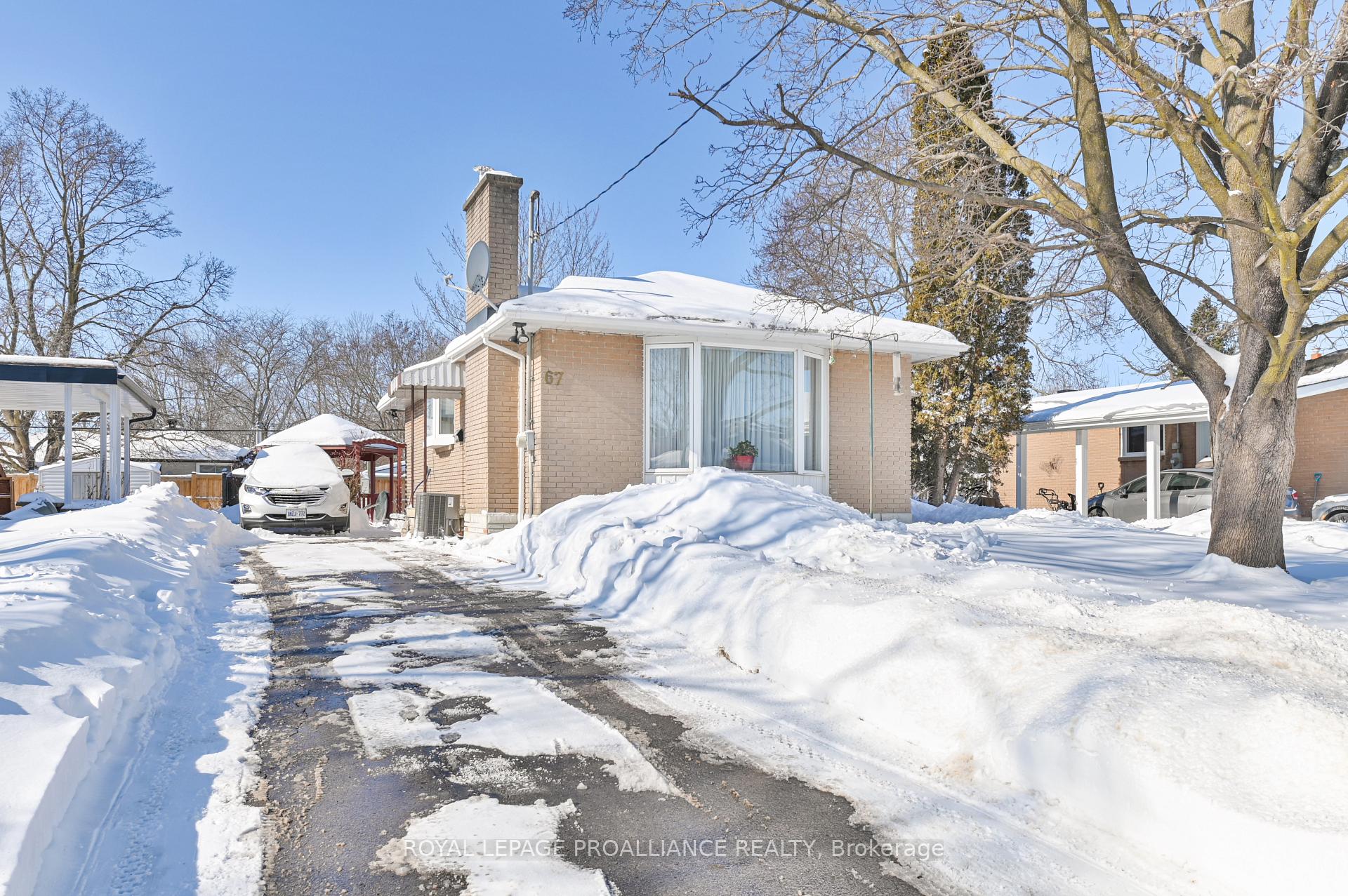 Photo 2 of 67 Elizabeth Crescent, Belleville, Belleville Ward — HOMEH