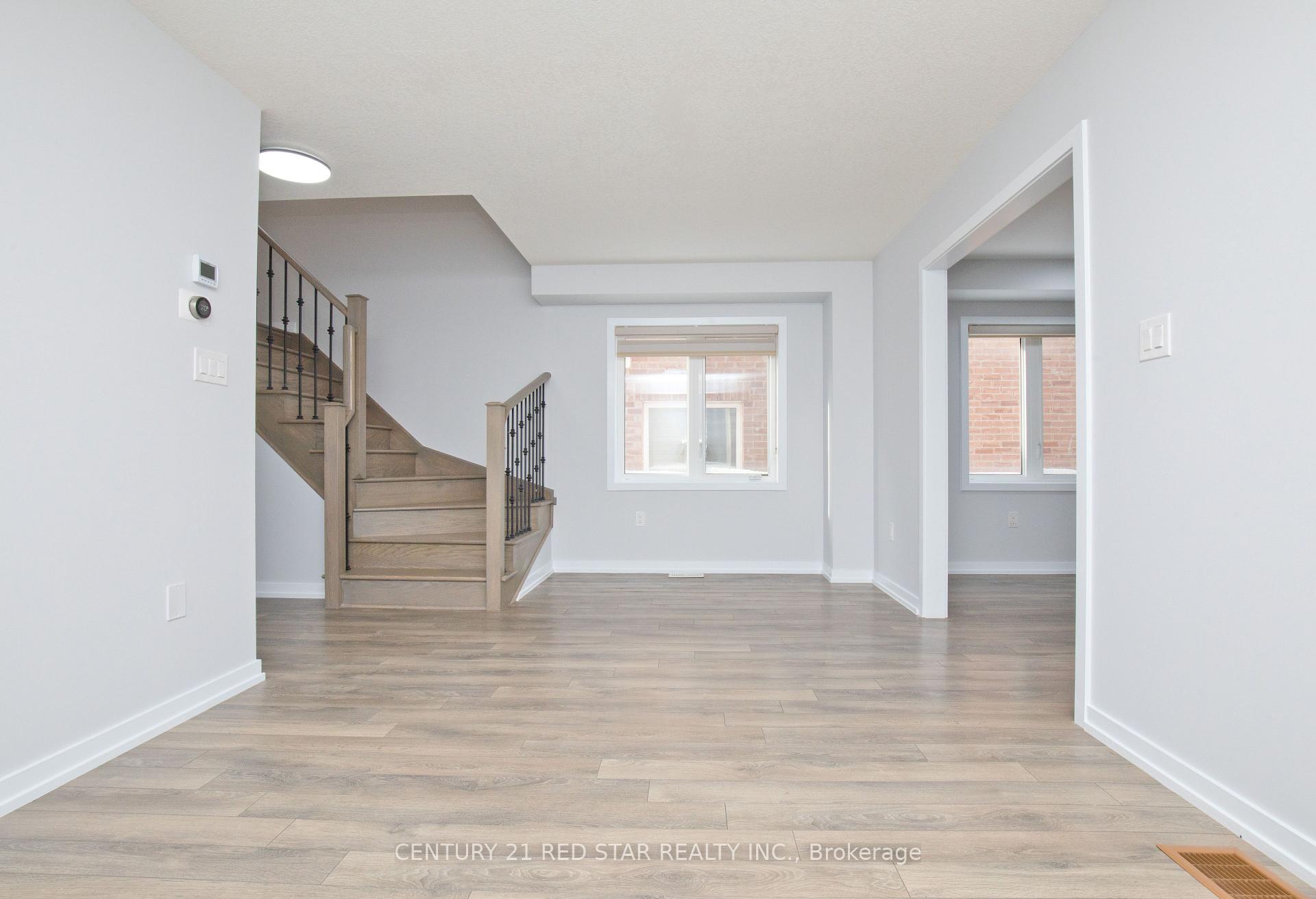 Photo 10 of 18 Golden Springs Drive, Brampton, Northwest Brampton — HOMEH