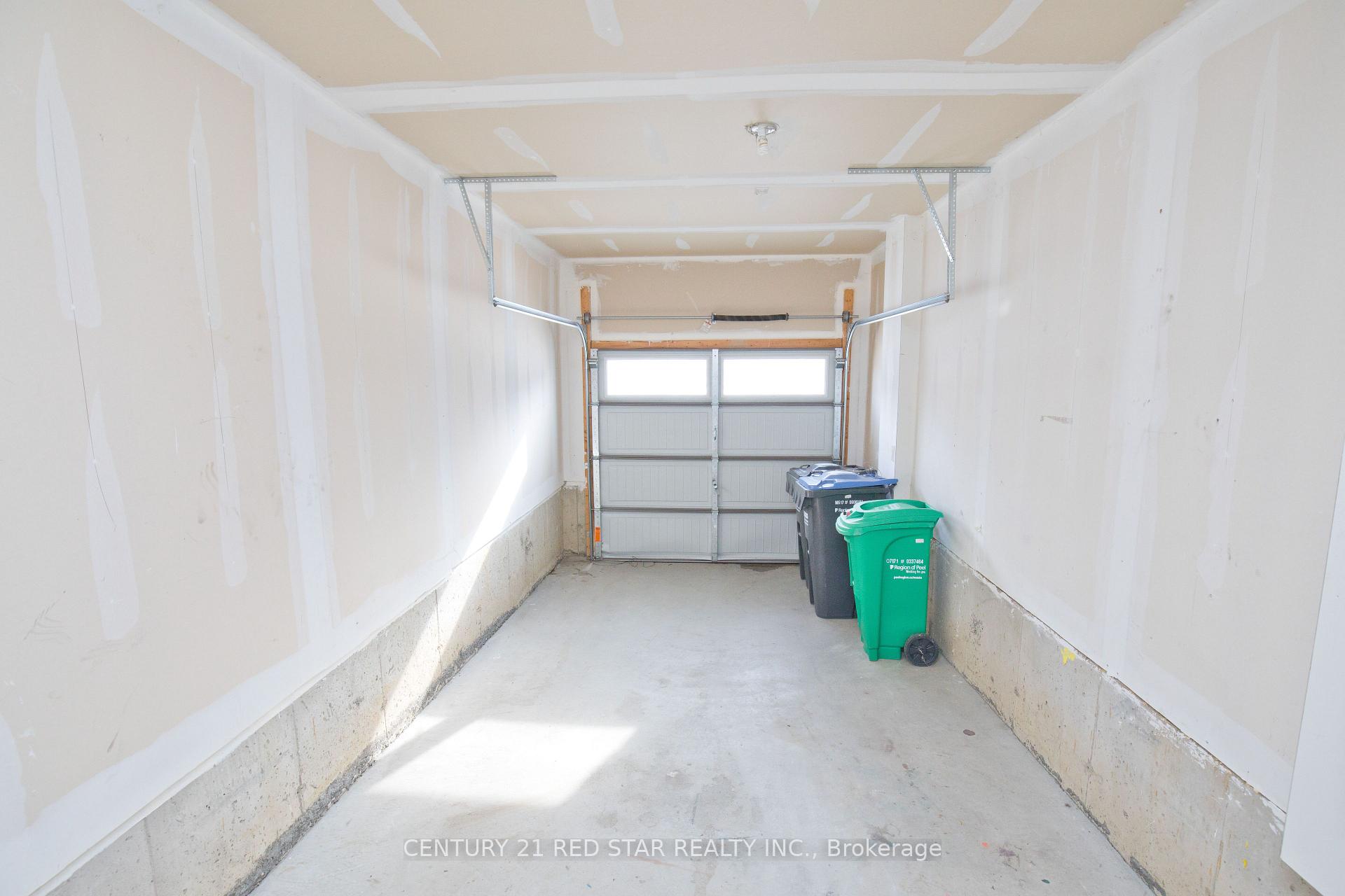 Photo 40 of 18 Golden Springs Drive, Brampton, Northwest Brampton — HOMEH